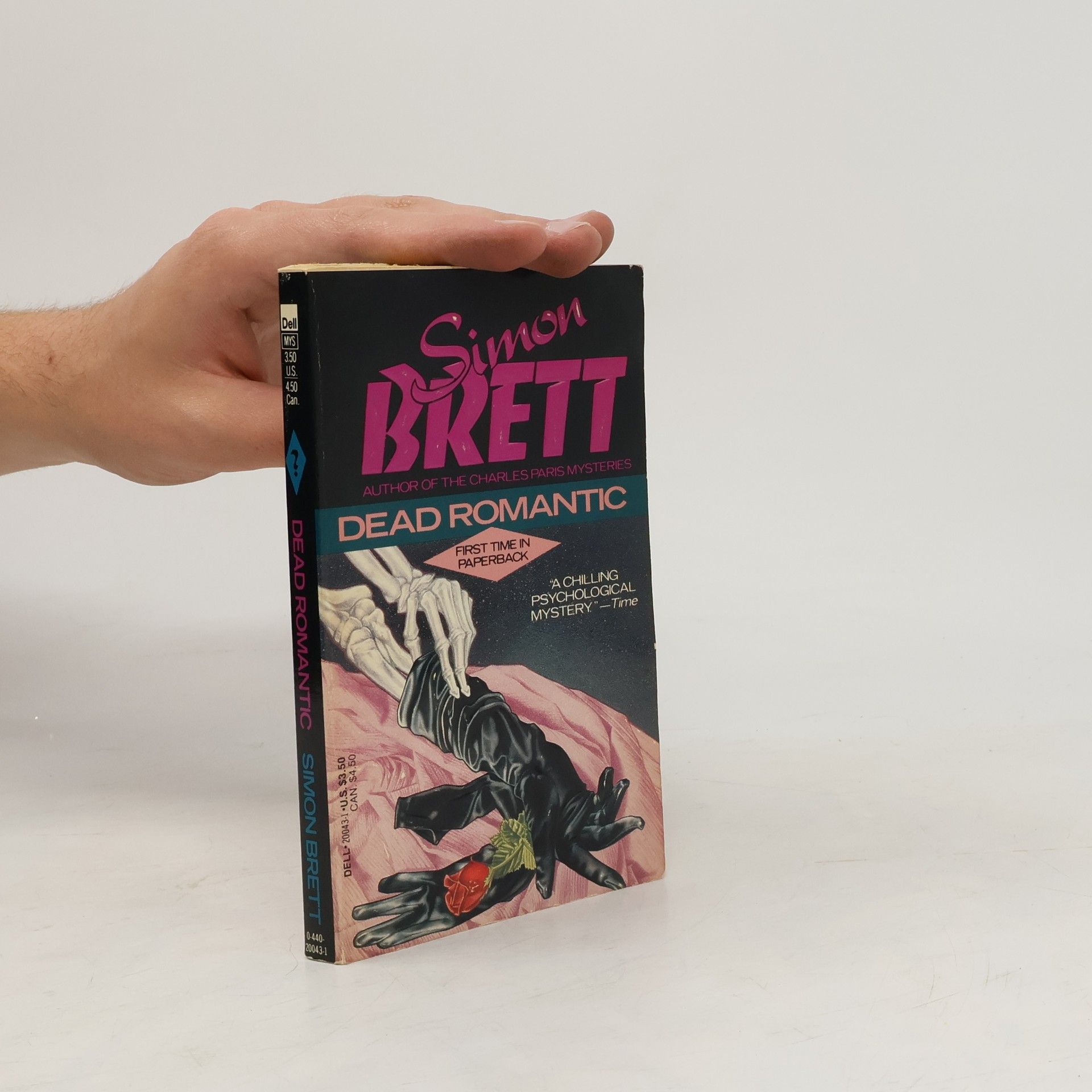 Simon Brett Dead Romantic - First Time In Paperback