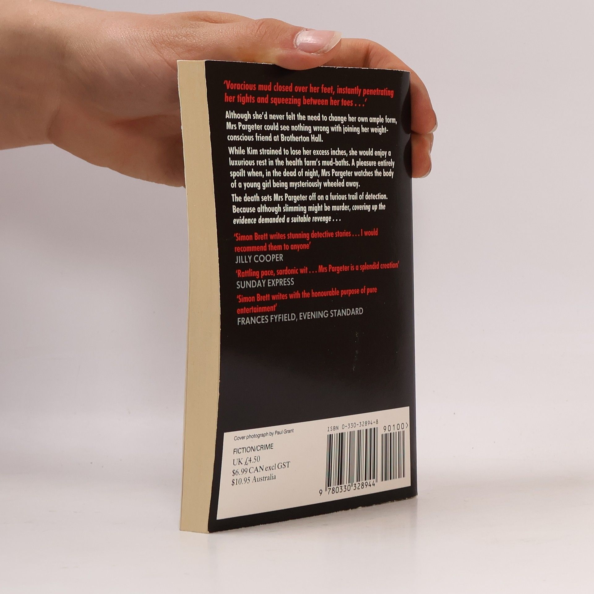 Simon Brett A Mrs Pargeter Mystery: Mrs. Pargeter's Pound of Flesh