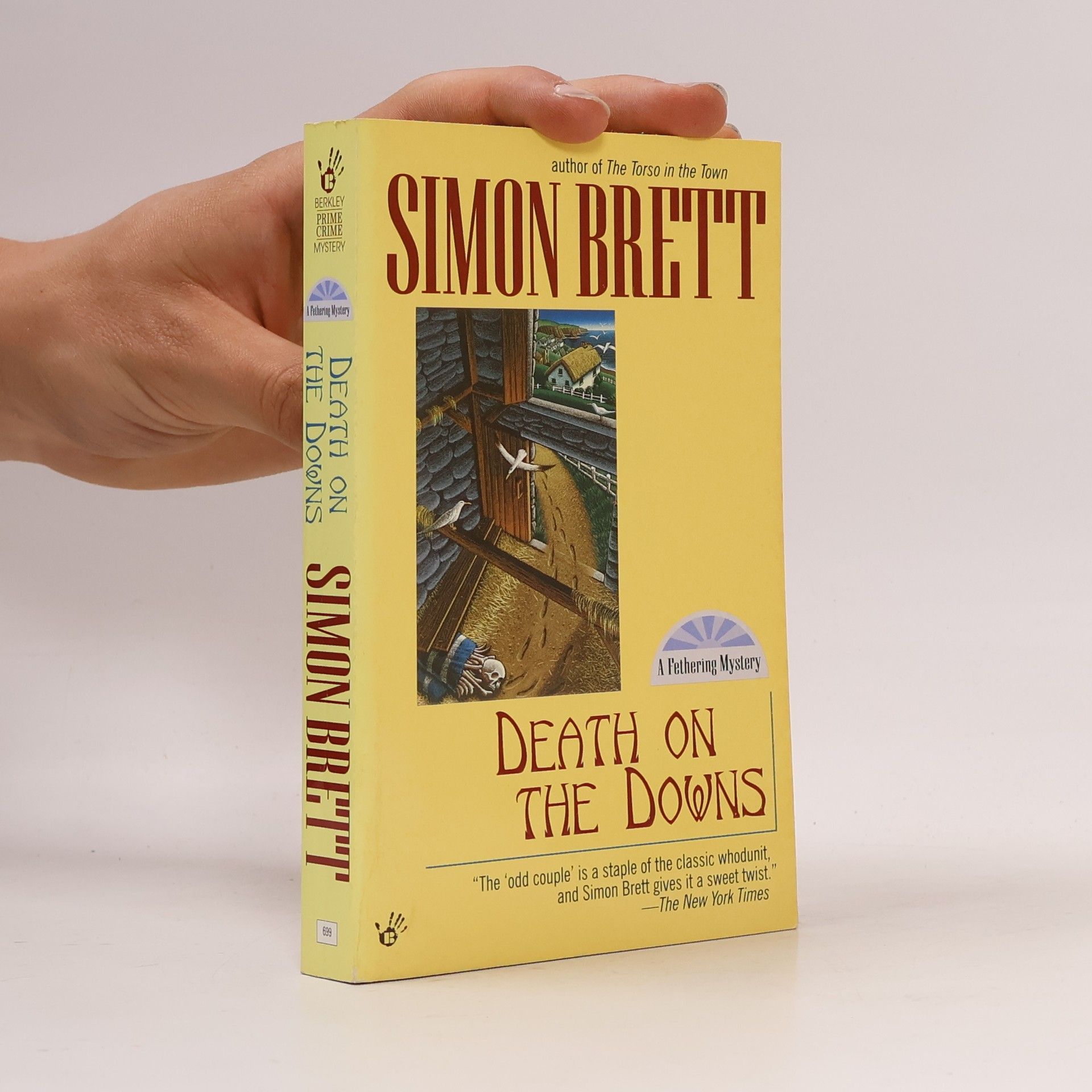 Simon Brett A Fethering Mystery: Death on the Downs