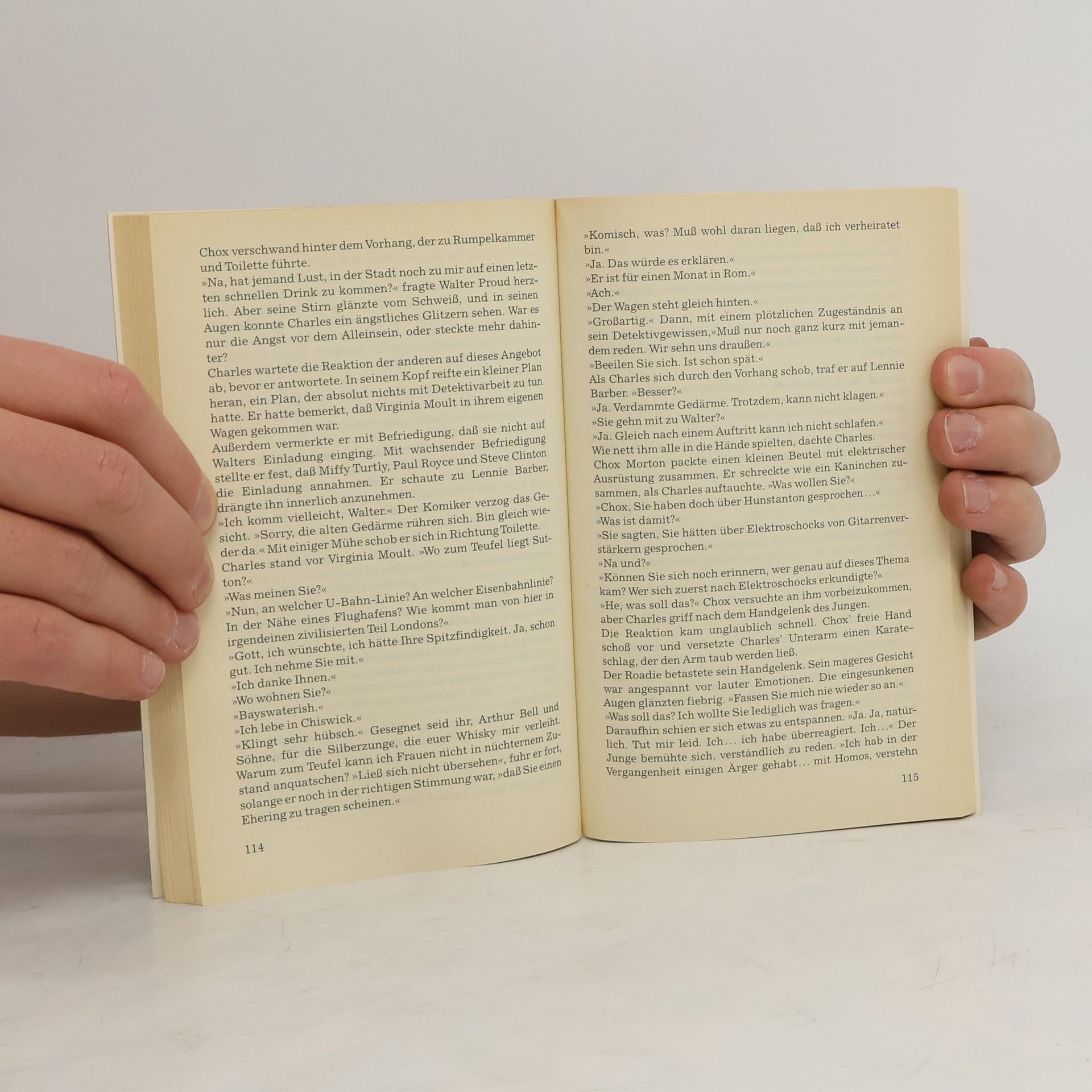 Simon Brett Komödianten lachen laut und sterben leise. Ein Fall f. Charles Paris. Kriminalroman