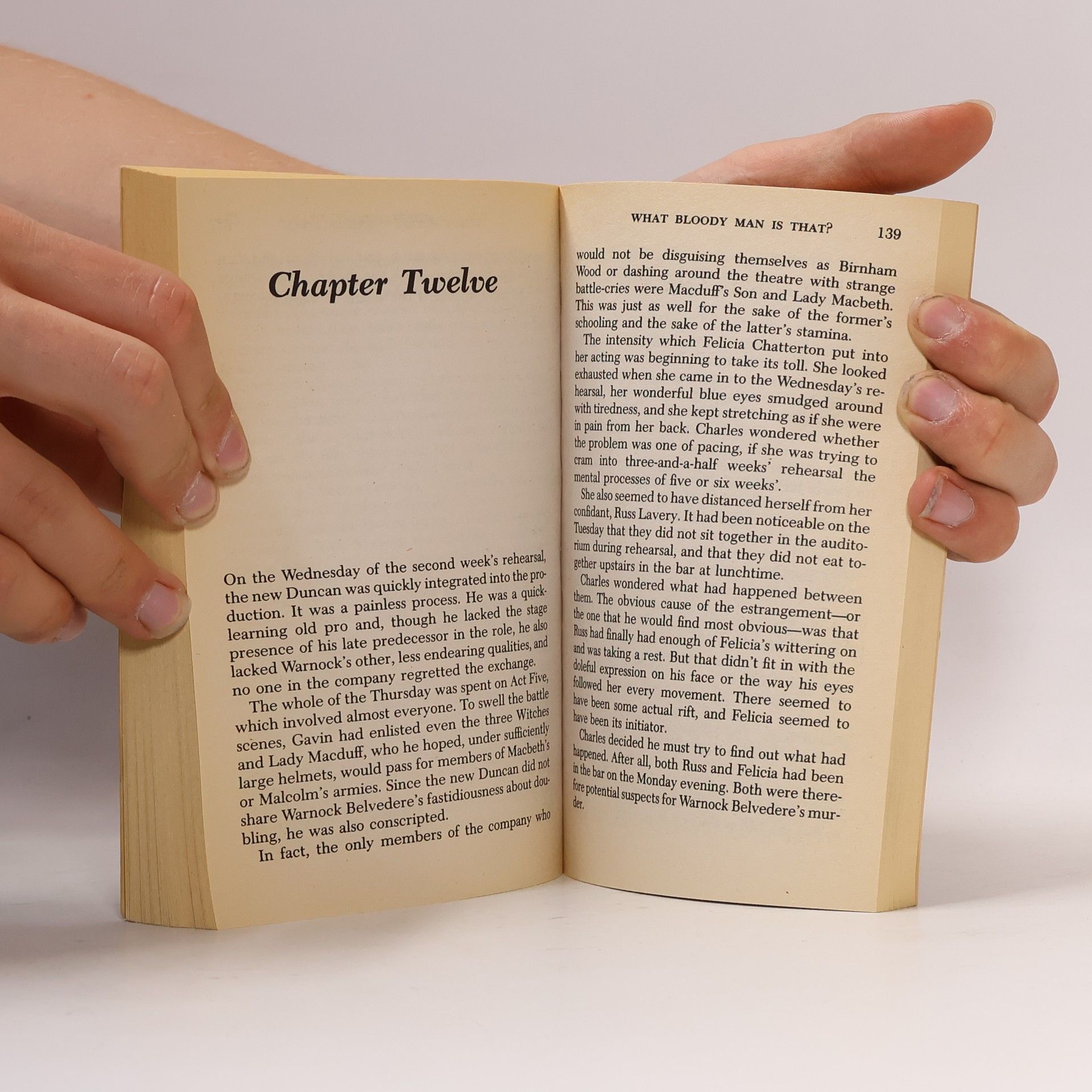 Simon Brett A Charles Paris Mystery: What Bloody Man Is That?