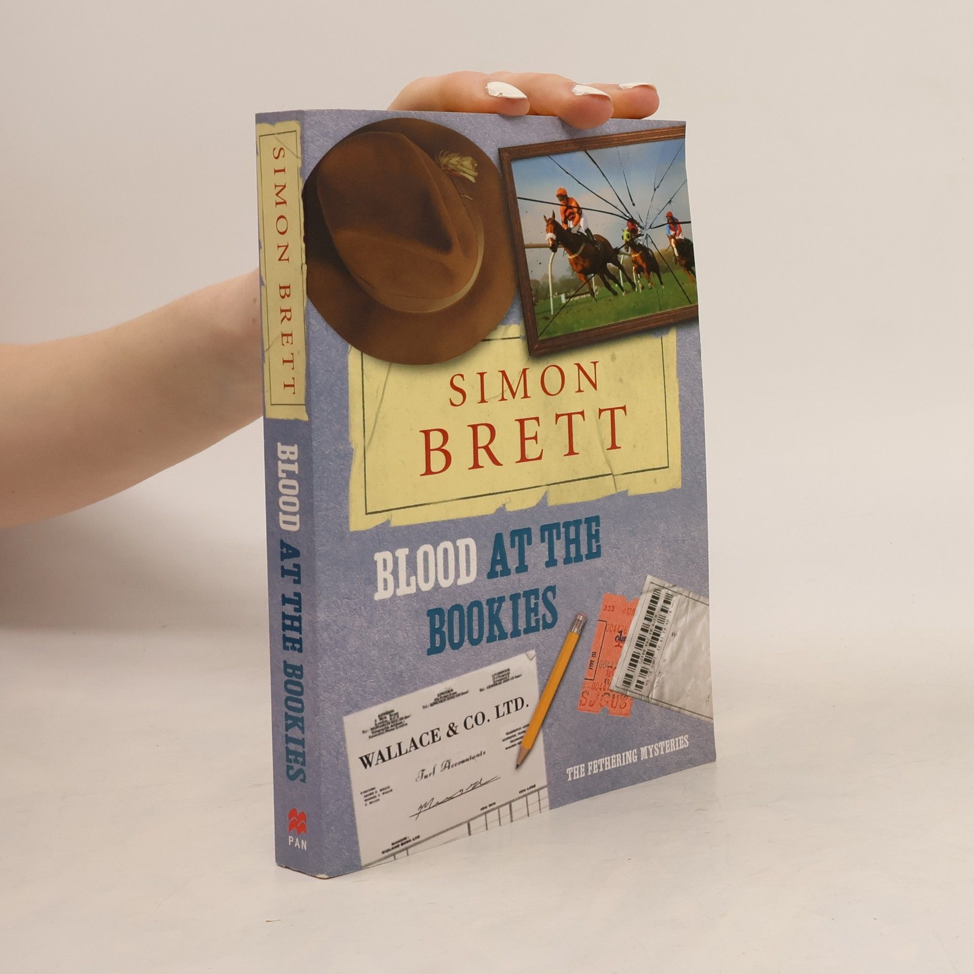 Simon Brett The Fethering Mysteries: Blood at the Bookies