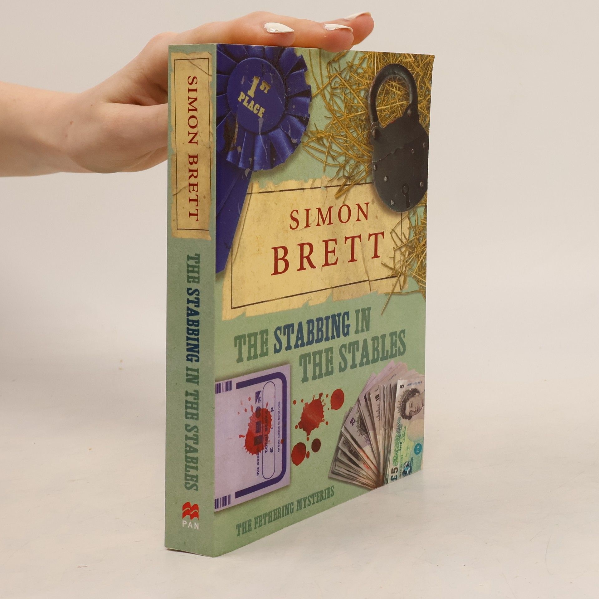 Simon Brett The Fethering Mysteries: The Stabbing in the Stables
