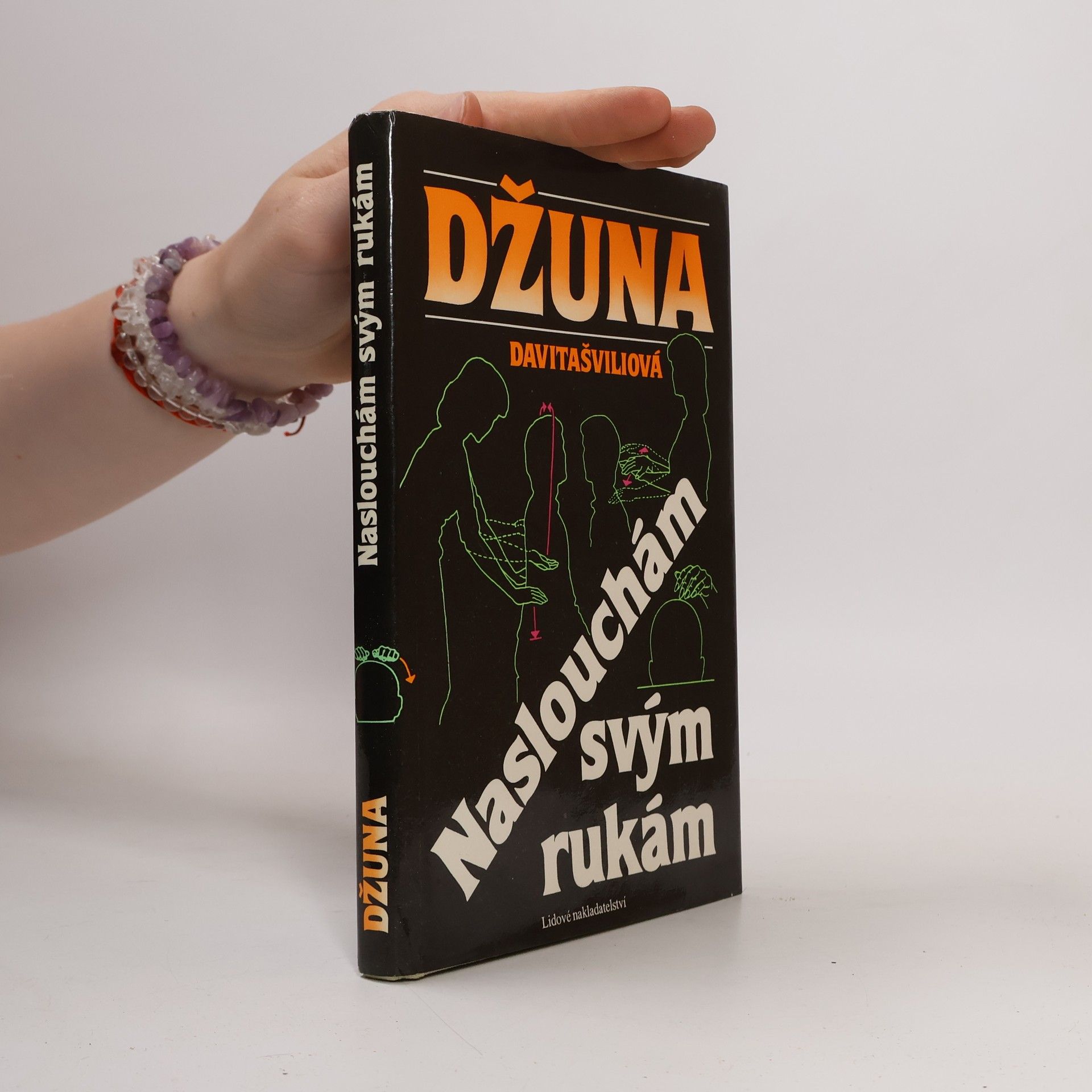 Džuna Davitašvili Naslouchám svým rukám