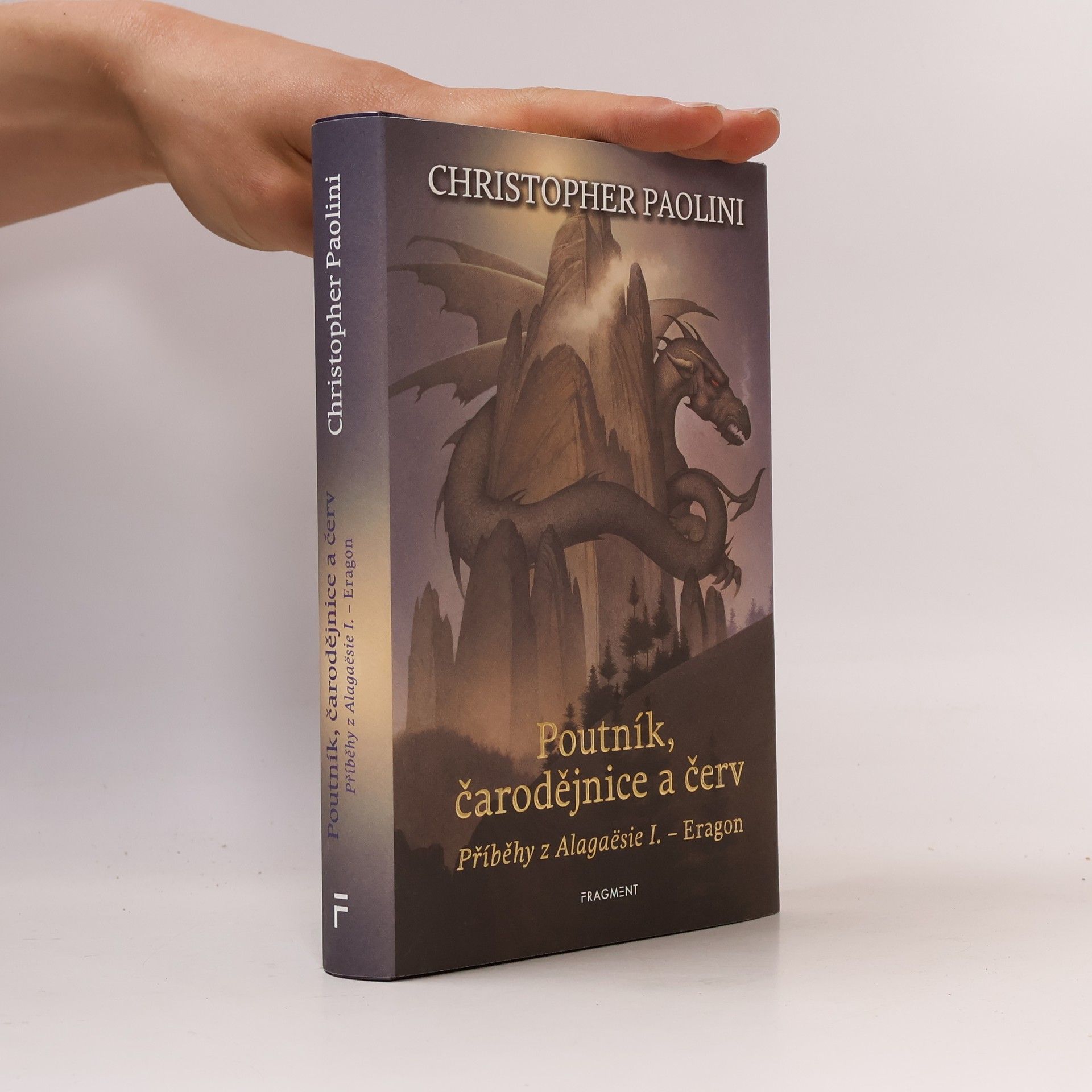 Christopher Paolini Poutník, čarodějnice a červ - Příběhy z Alagaësie I.