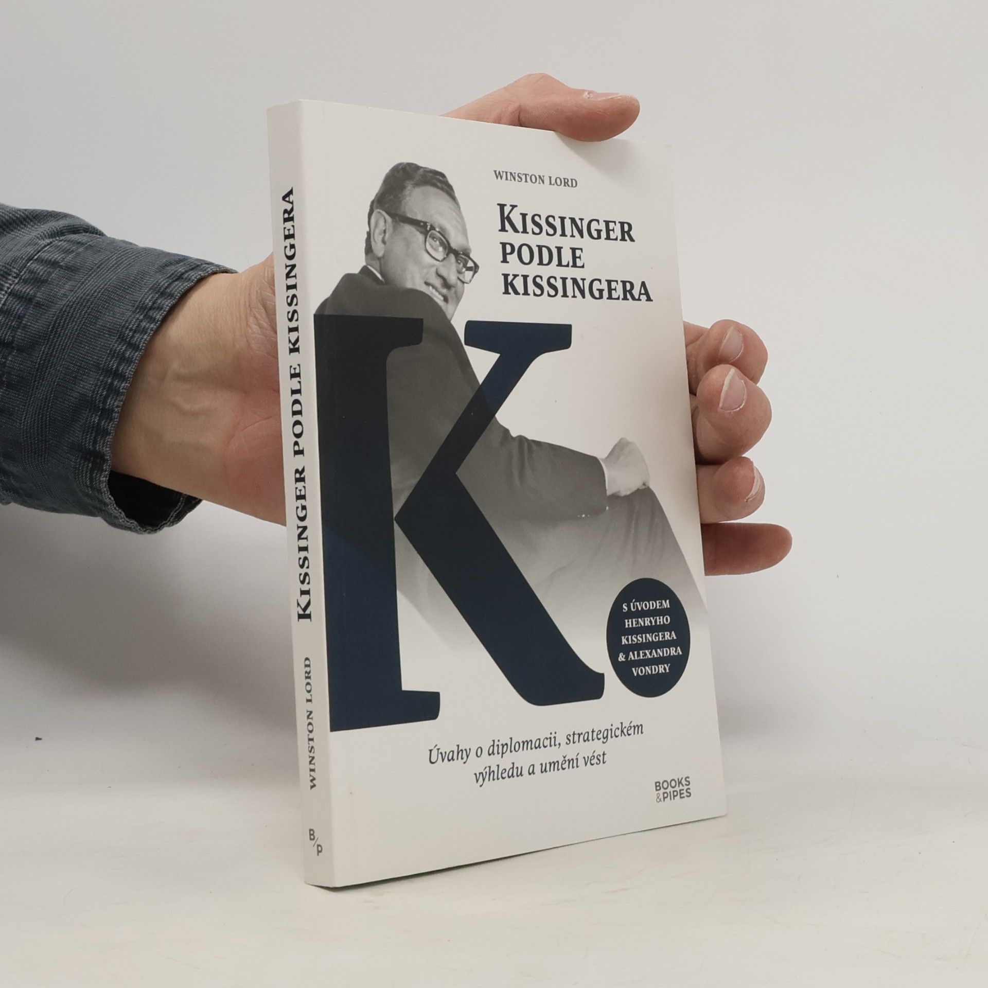 z.ú. Books & Pipes Kissinger podle Kissingera