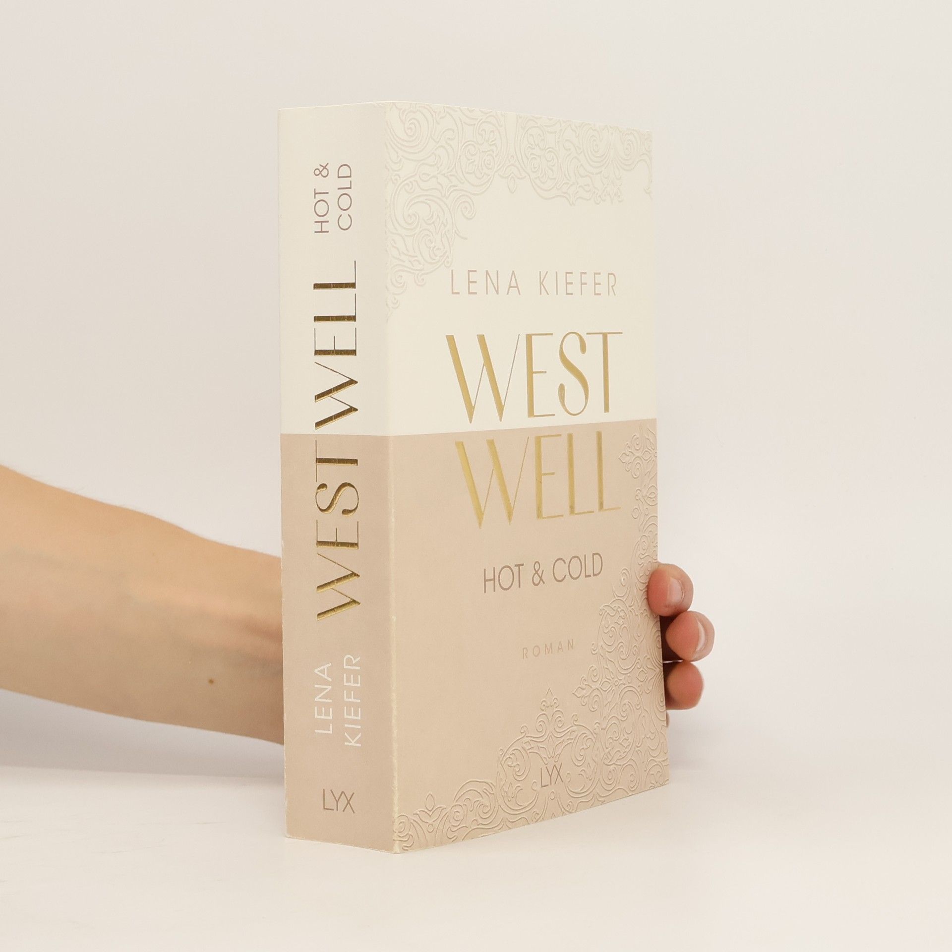 Lena Kiefer Westwell - Hot & Cold