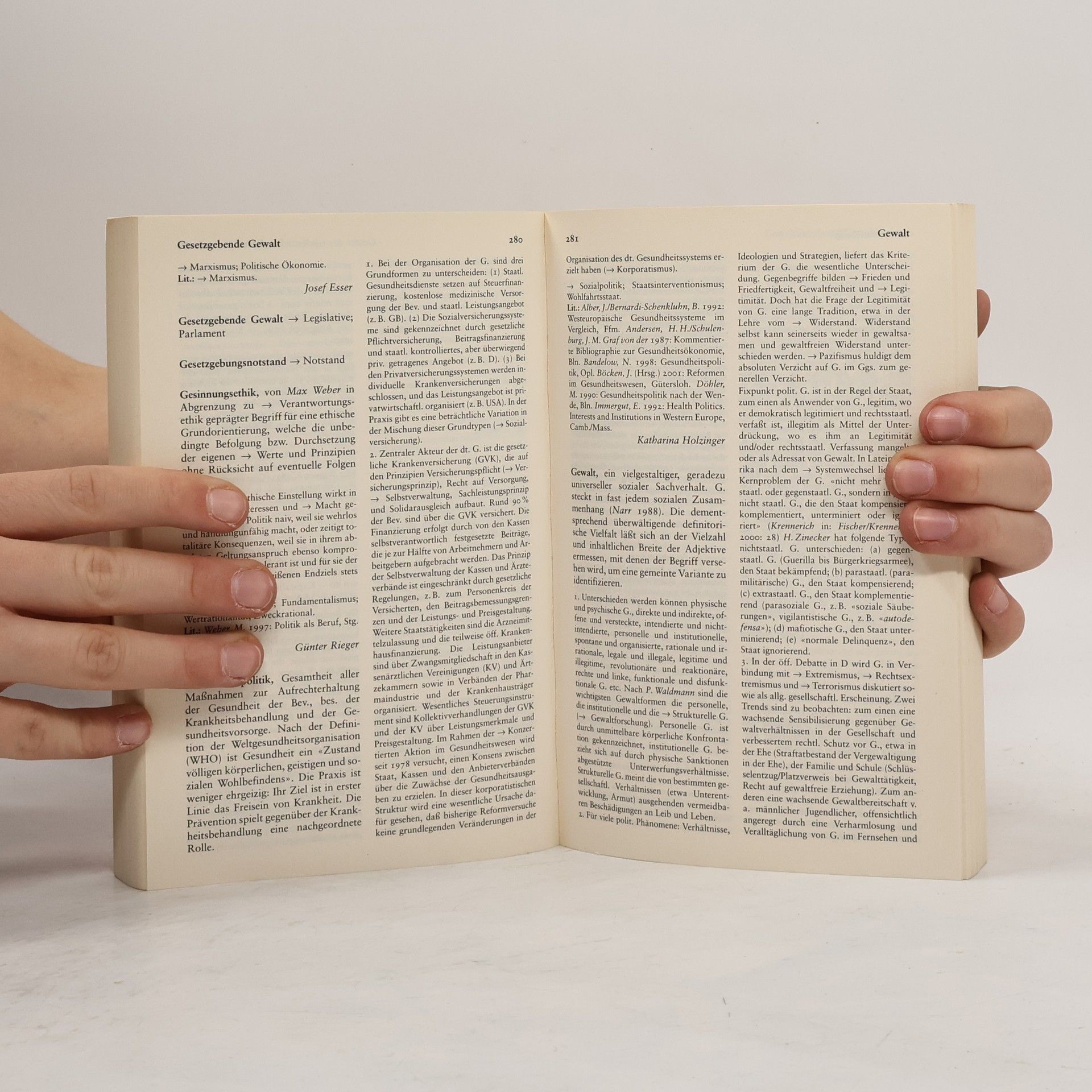 Lexikon der Politikwissenschaft