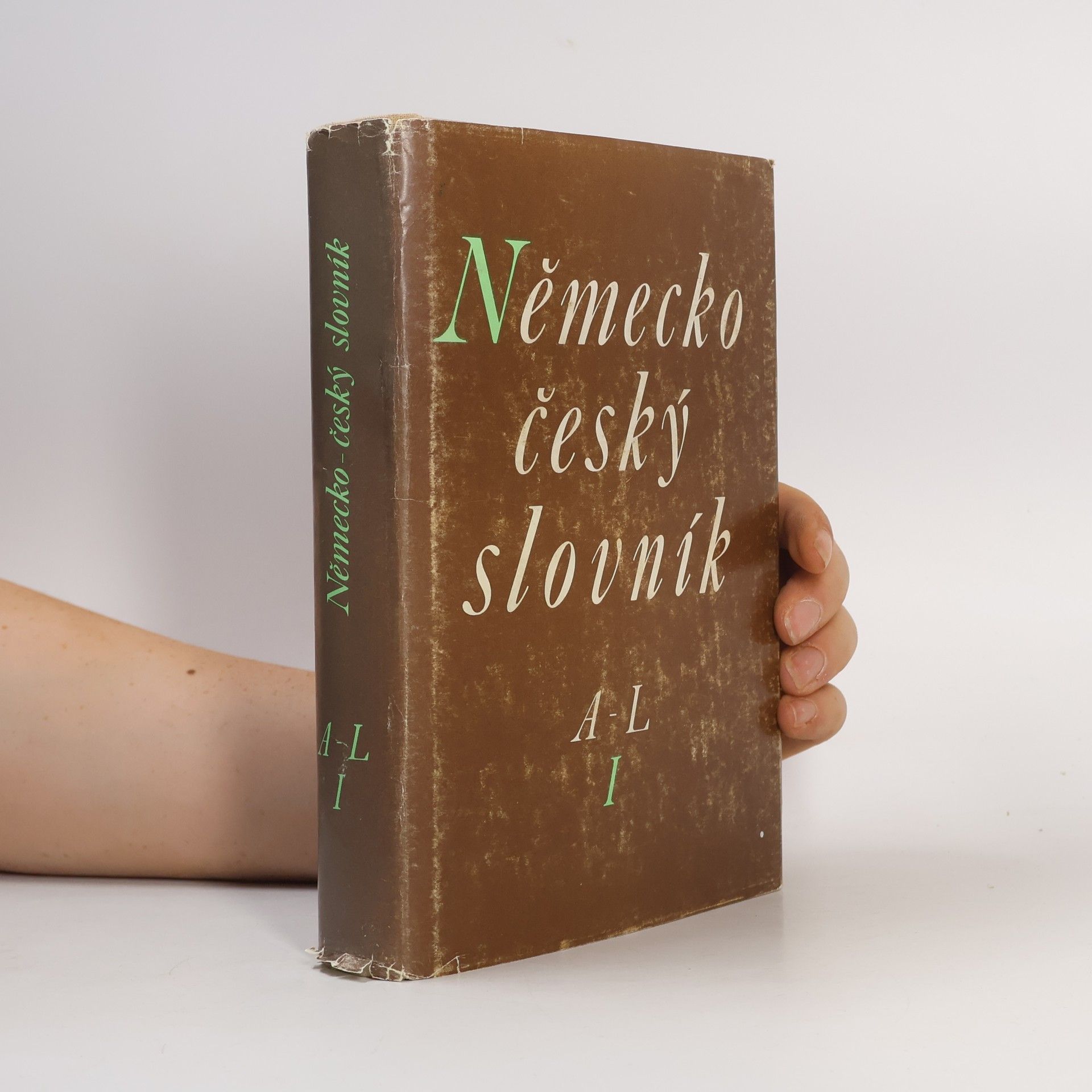 Hugo Siebenschein Německo-český slovník. A-L. 1. díl