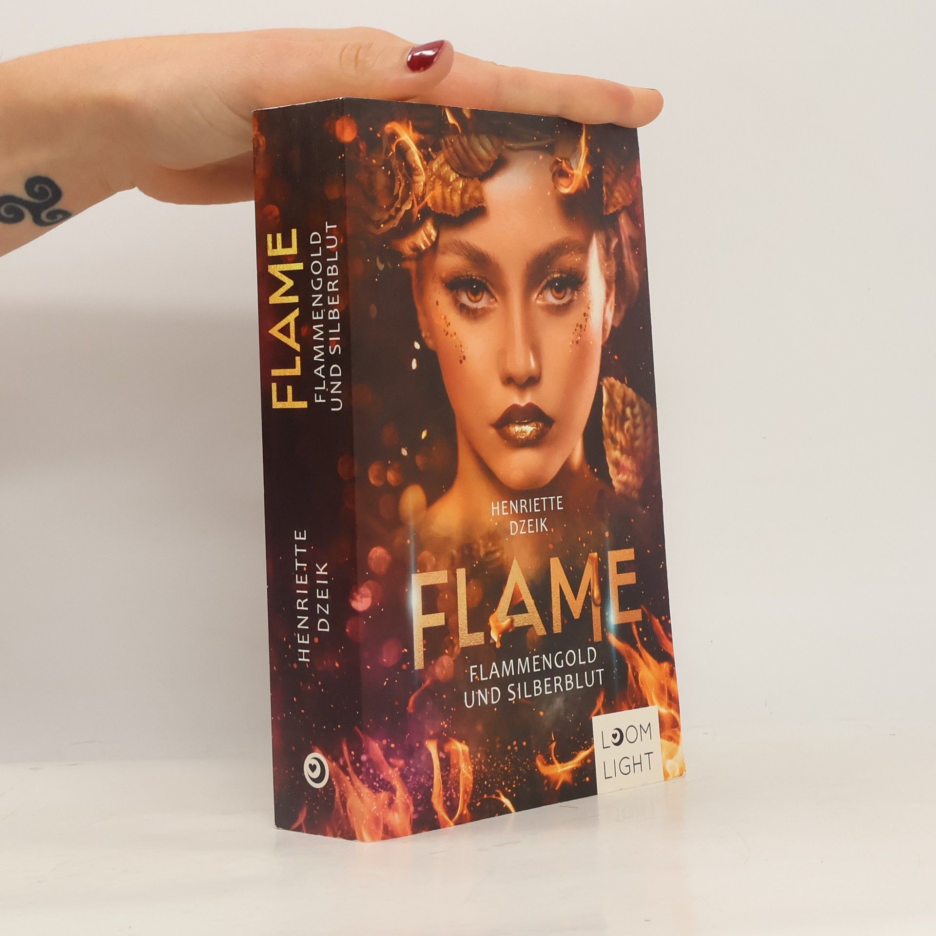 Flame 3: Flammengold und Silberblut