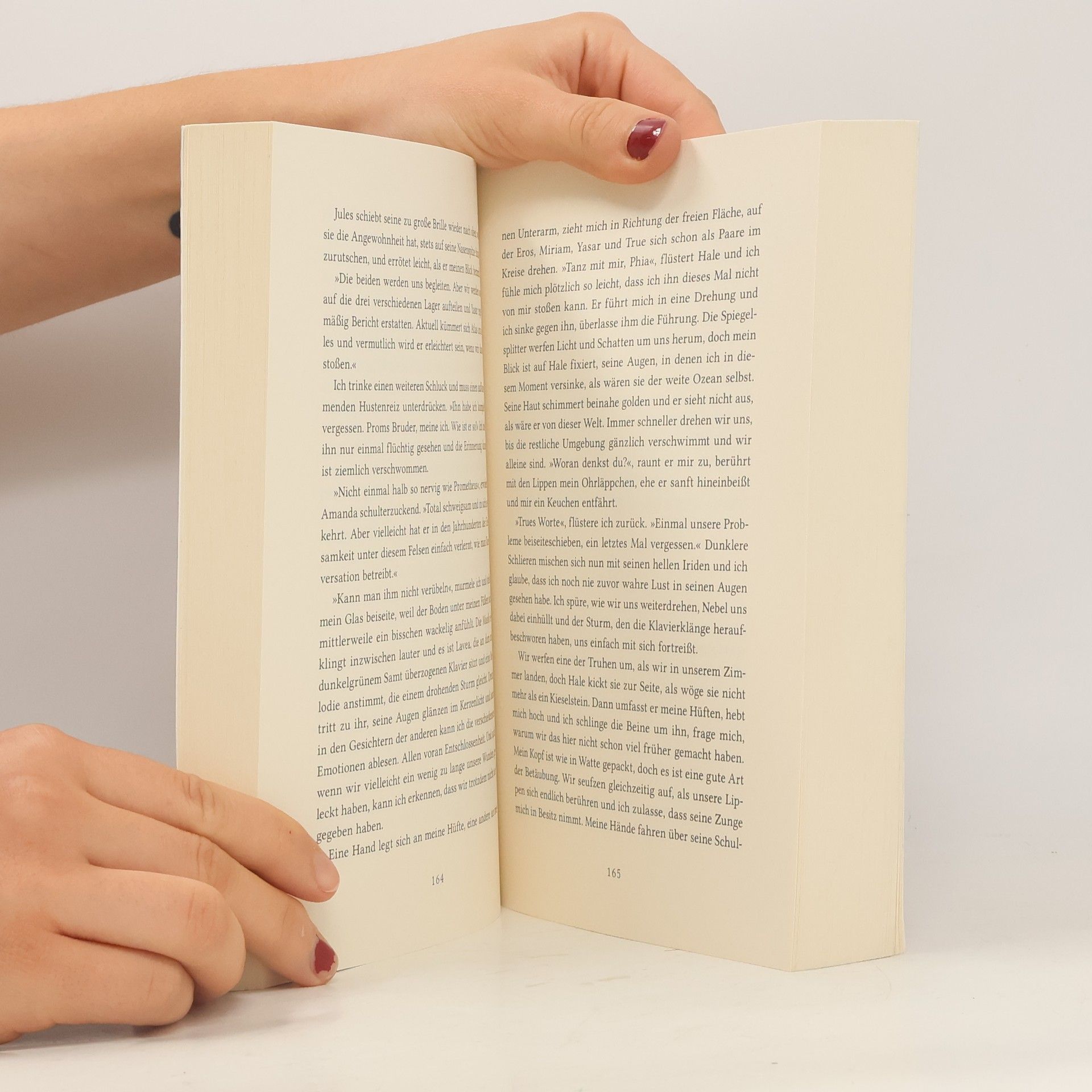 Henriette Dzeik Flame 3: Flammengold und Silberblut