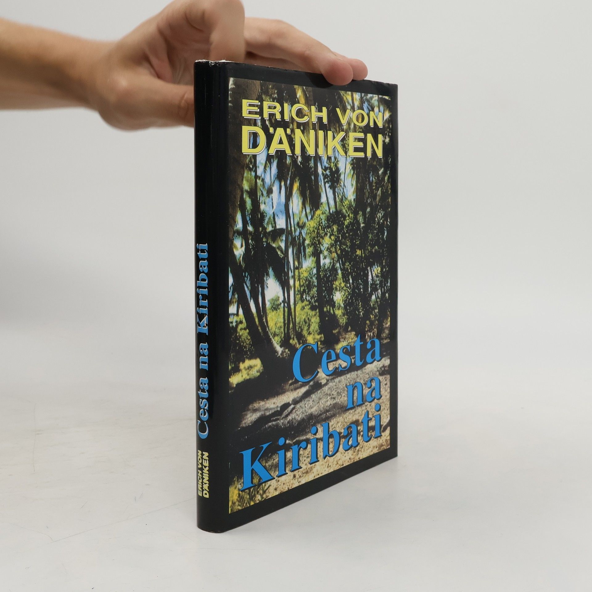 Erich von Däniken Cesta na Kiribati