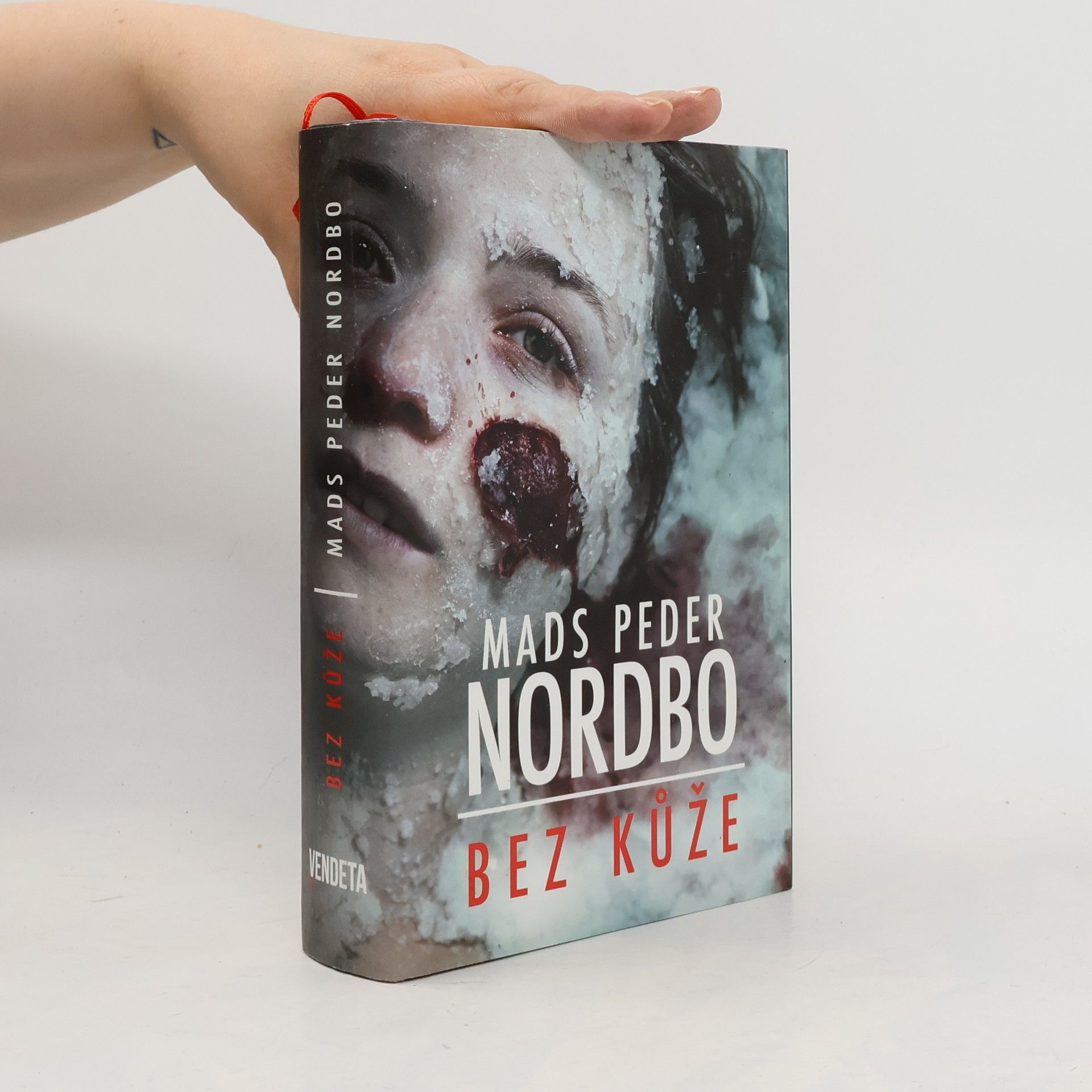 Mads Peder Nordbo Bez kůže