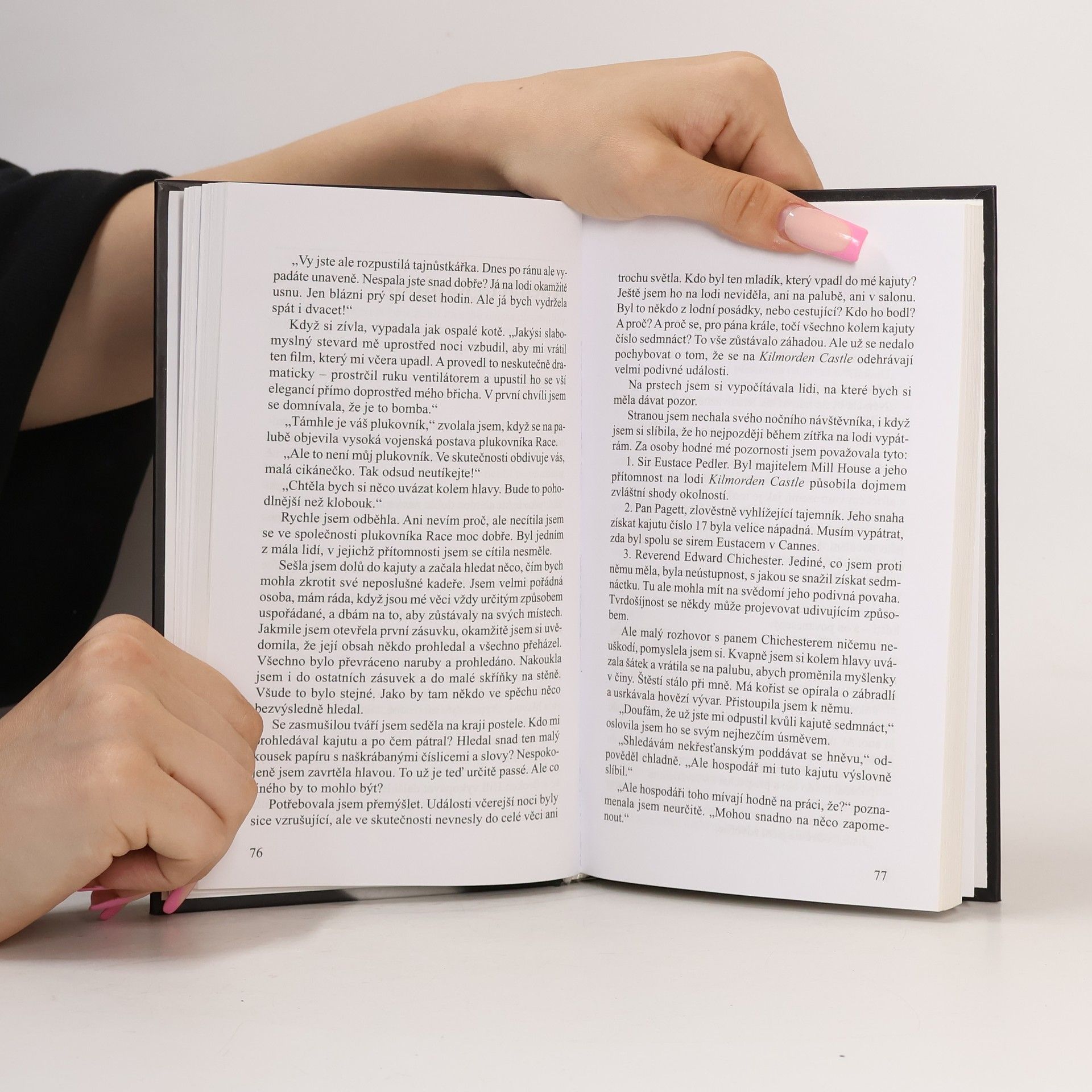 Agatha Christie Muž v hnědém obleku