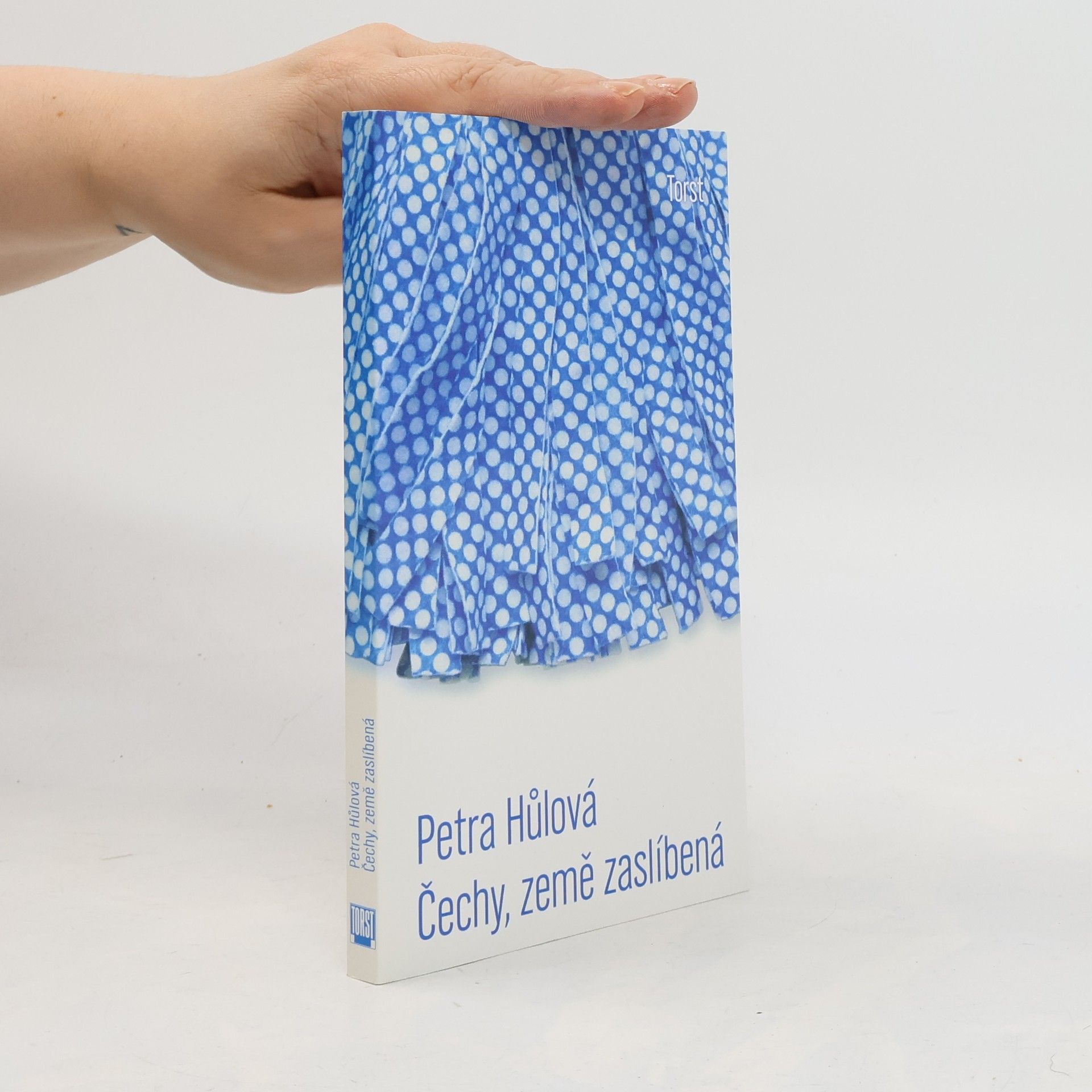 Petra Hůlová Čechy, země zaslíbená