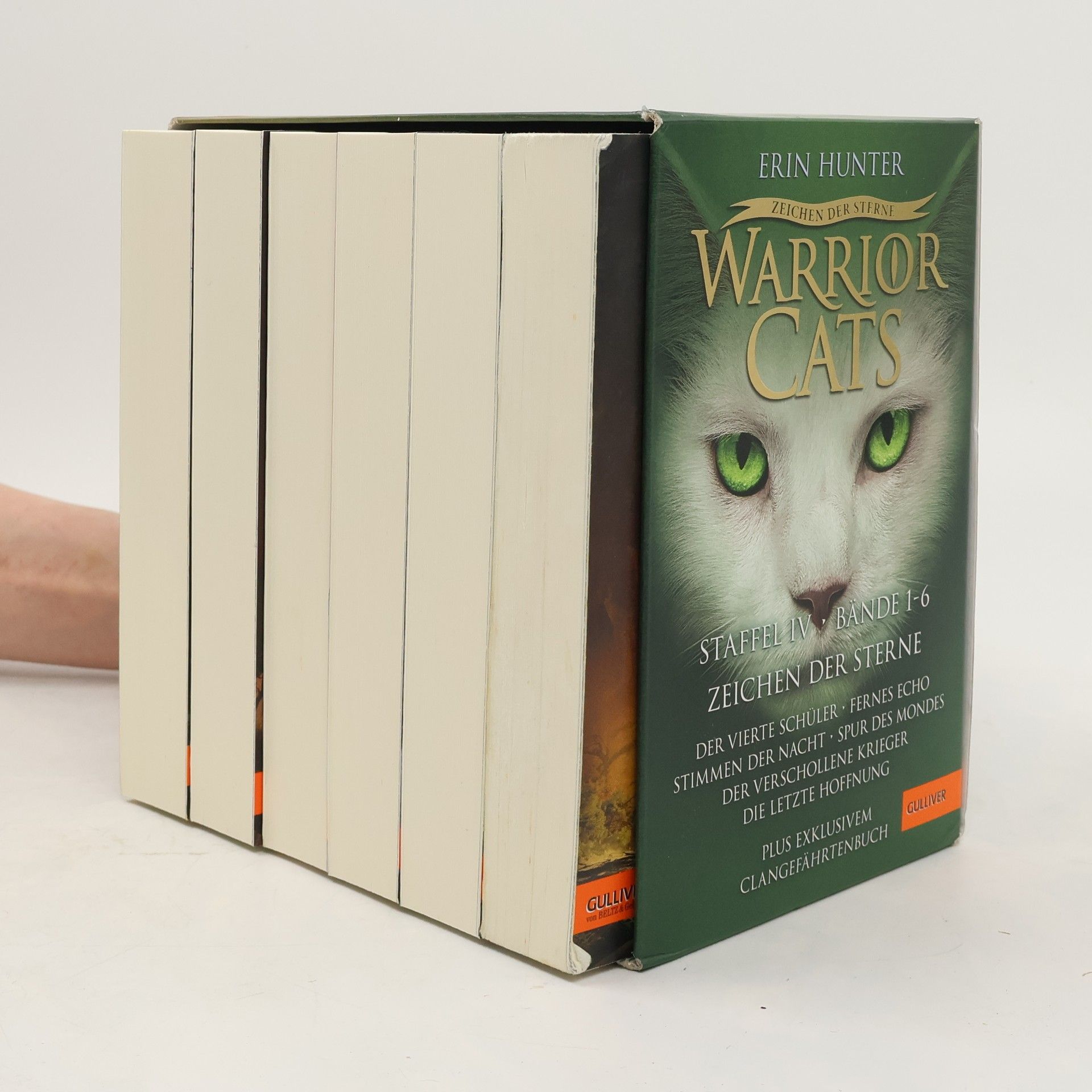Erin Hunter Warrior cats