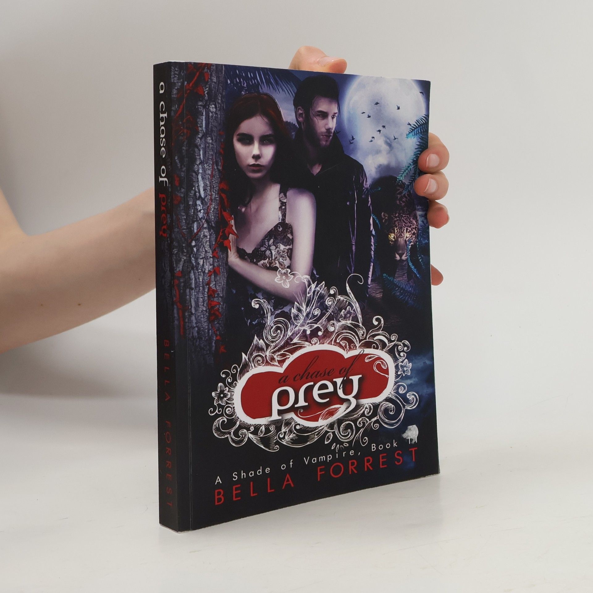 Bella Forrest A Shade of Vampire - 17: A Chase of Prey