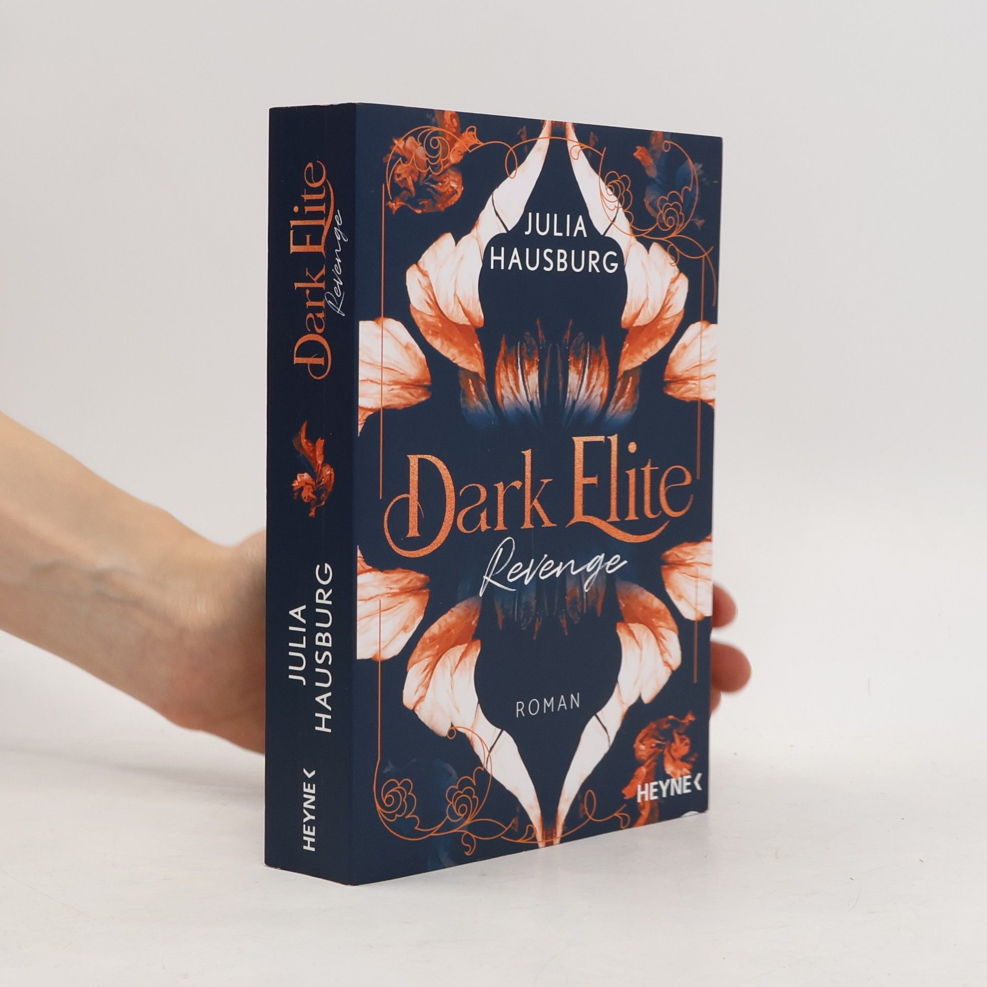 Julia Hausburg Dark Elite – Revenge