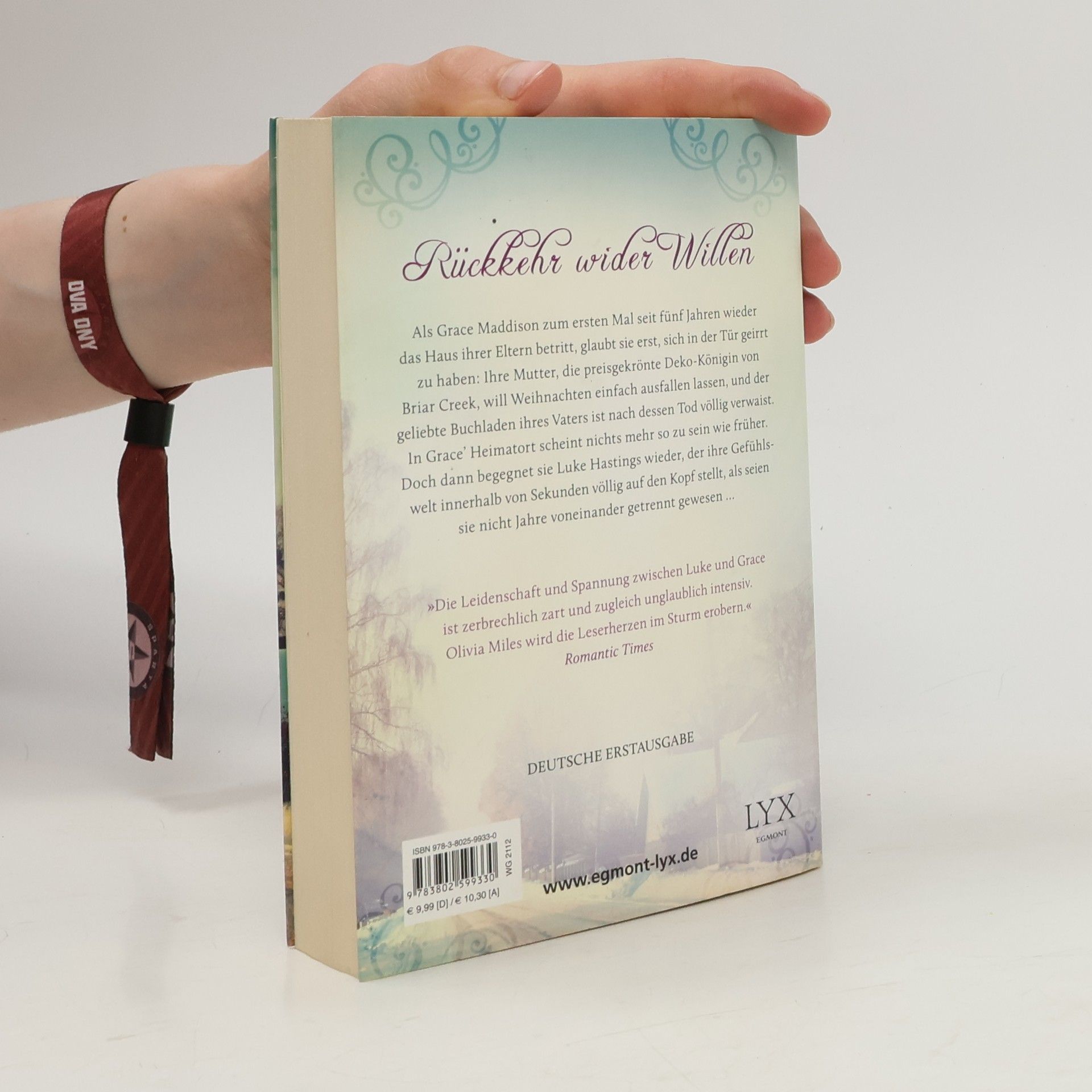 Olivia Miles Winter in Briar Creek