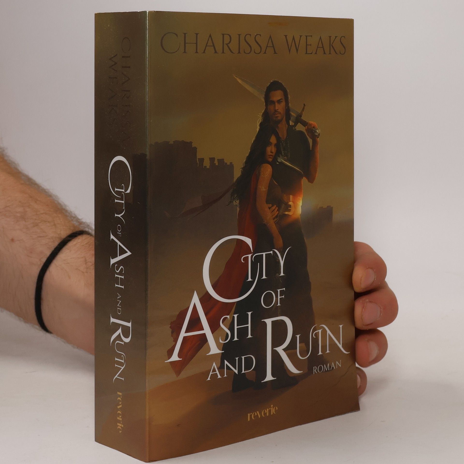Charissa Weaks Witch Walker - 2: City of Ash and Ruin
