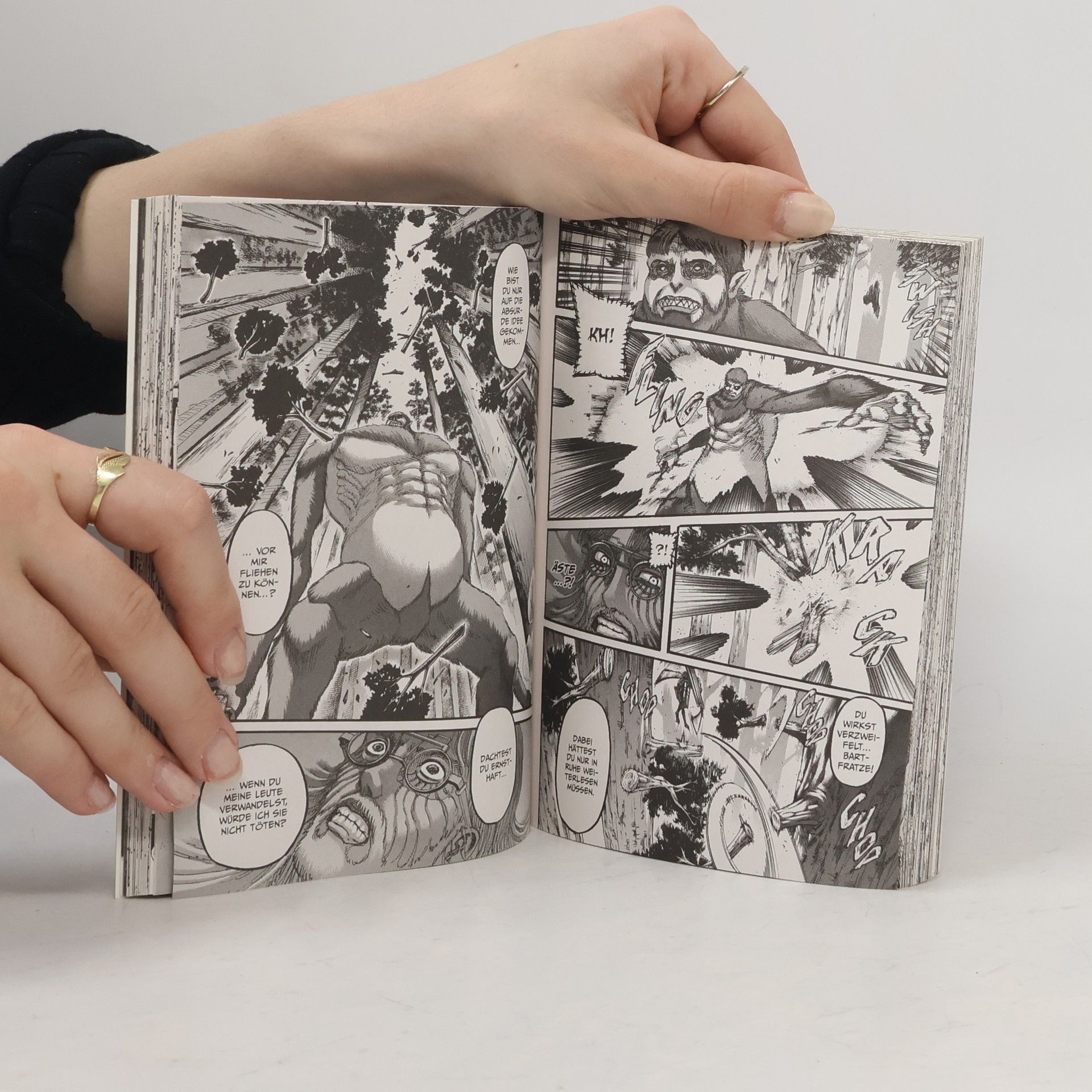 Hajime Isayama Attack on Titan 28