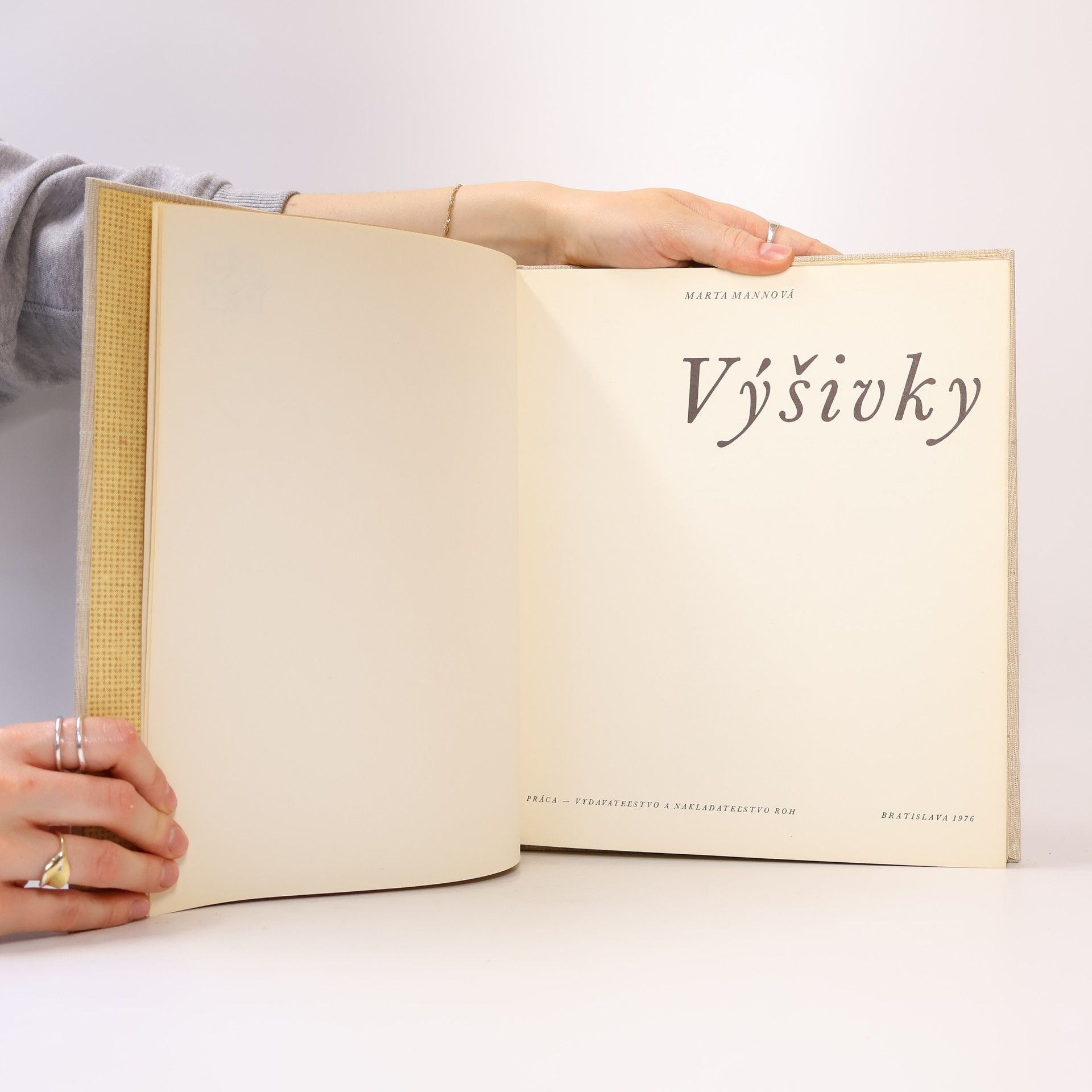 Marta Mannová Výšivky