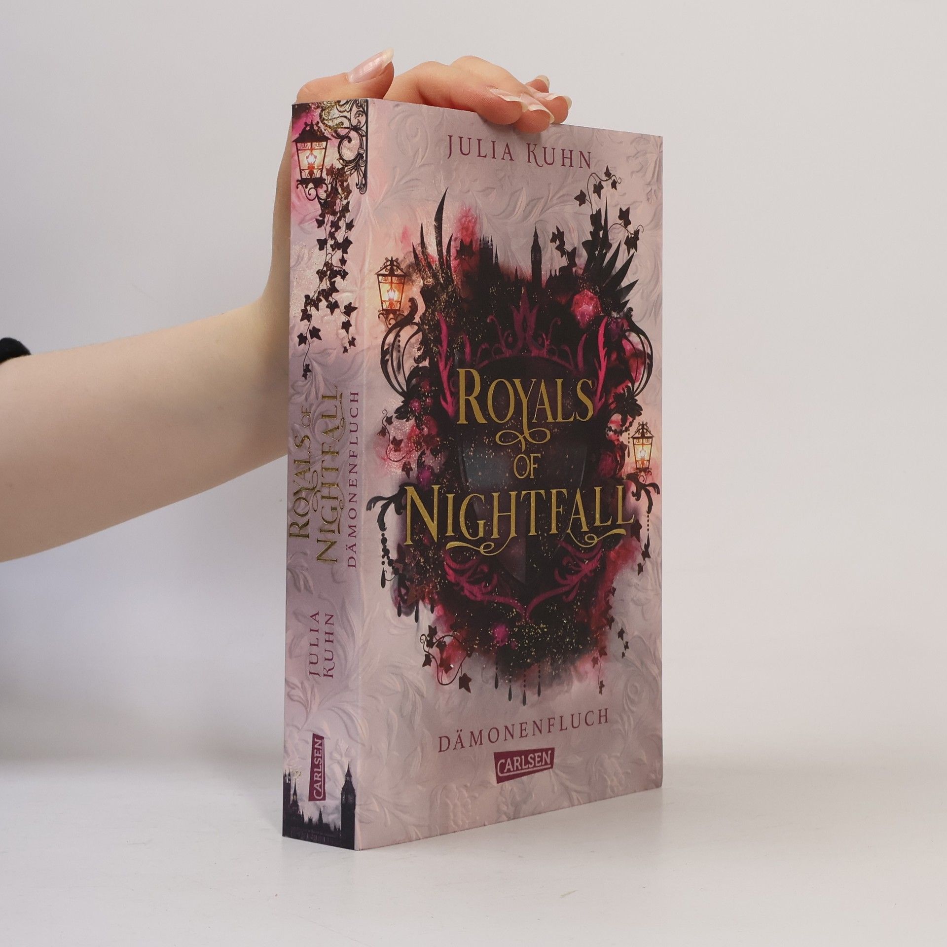 Julia Kuhn Royals of Nightfall
