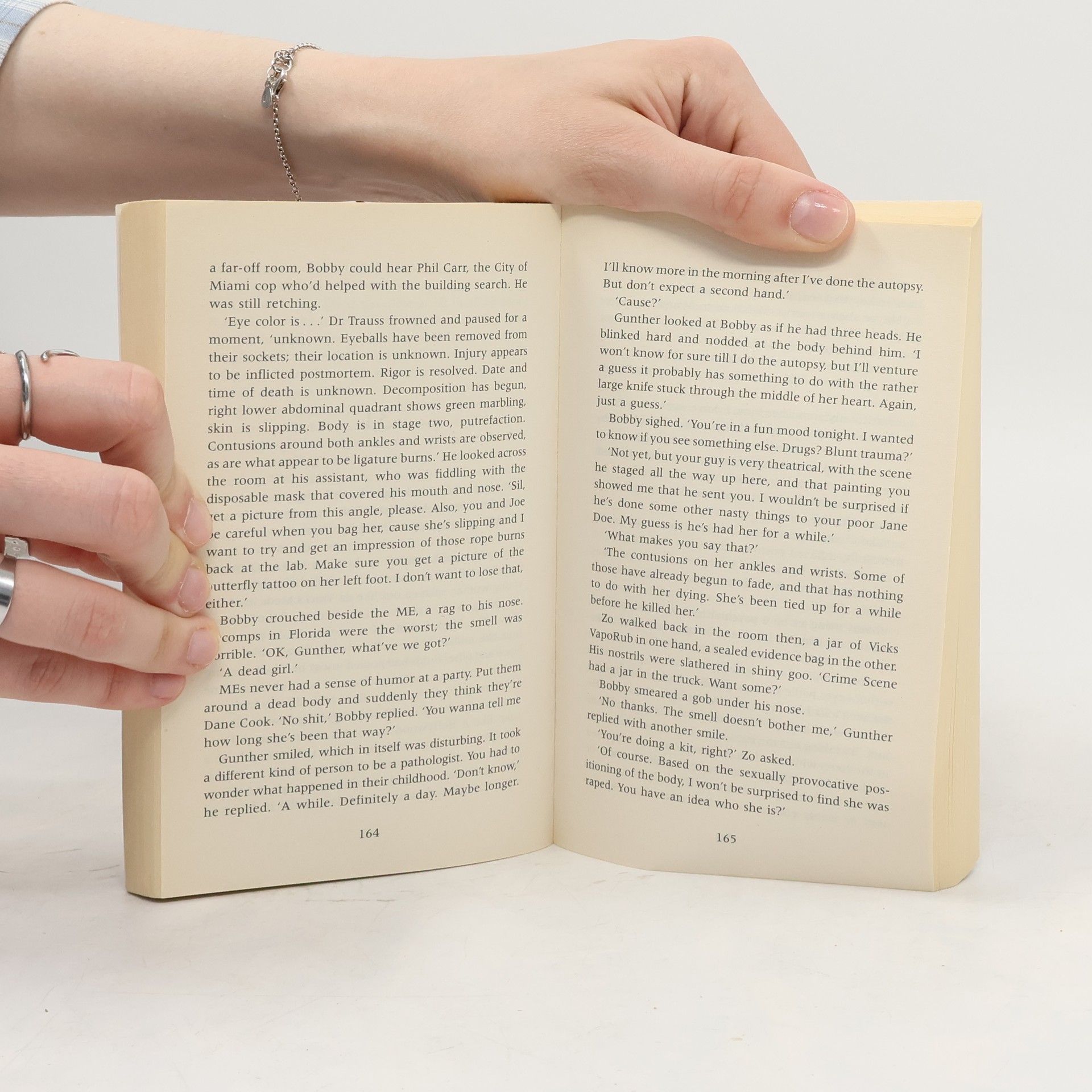 Jilliane Hoffman Pretty Little Things