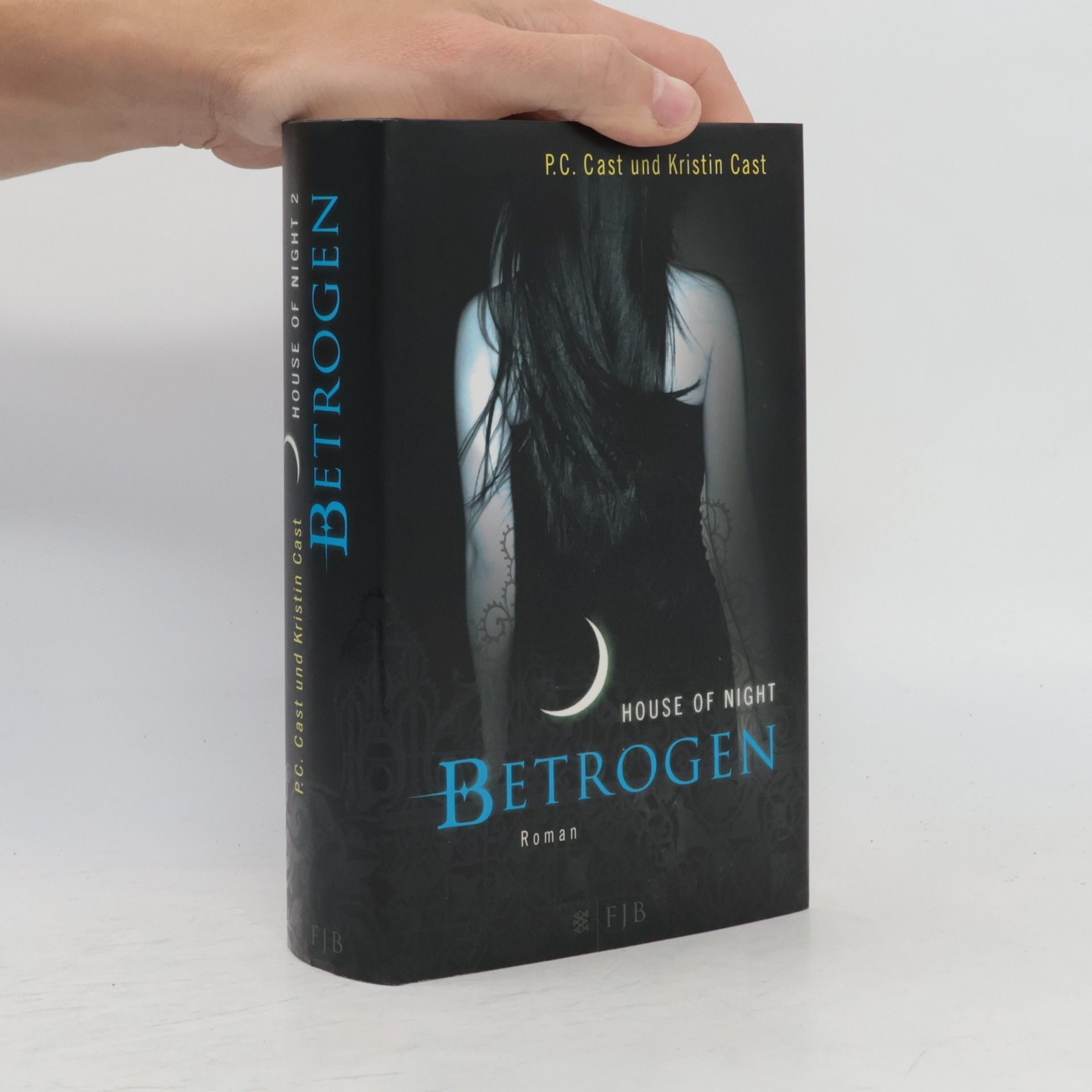 Phyllis Christine Cast House of Night 2. Betrogen