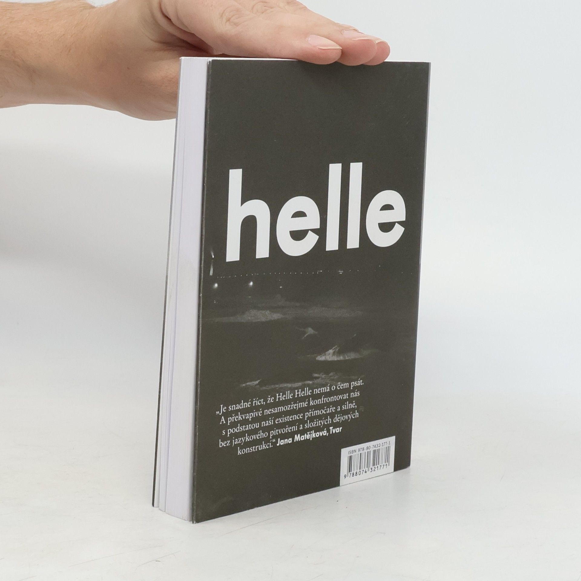 Helle Helle Na dně