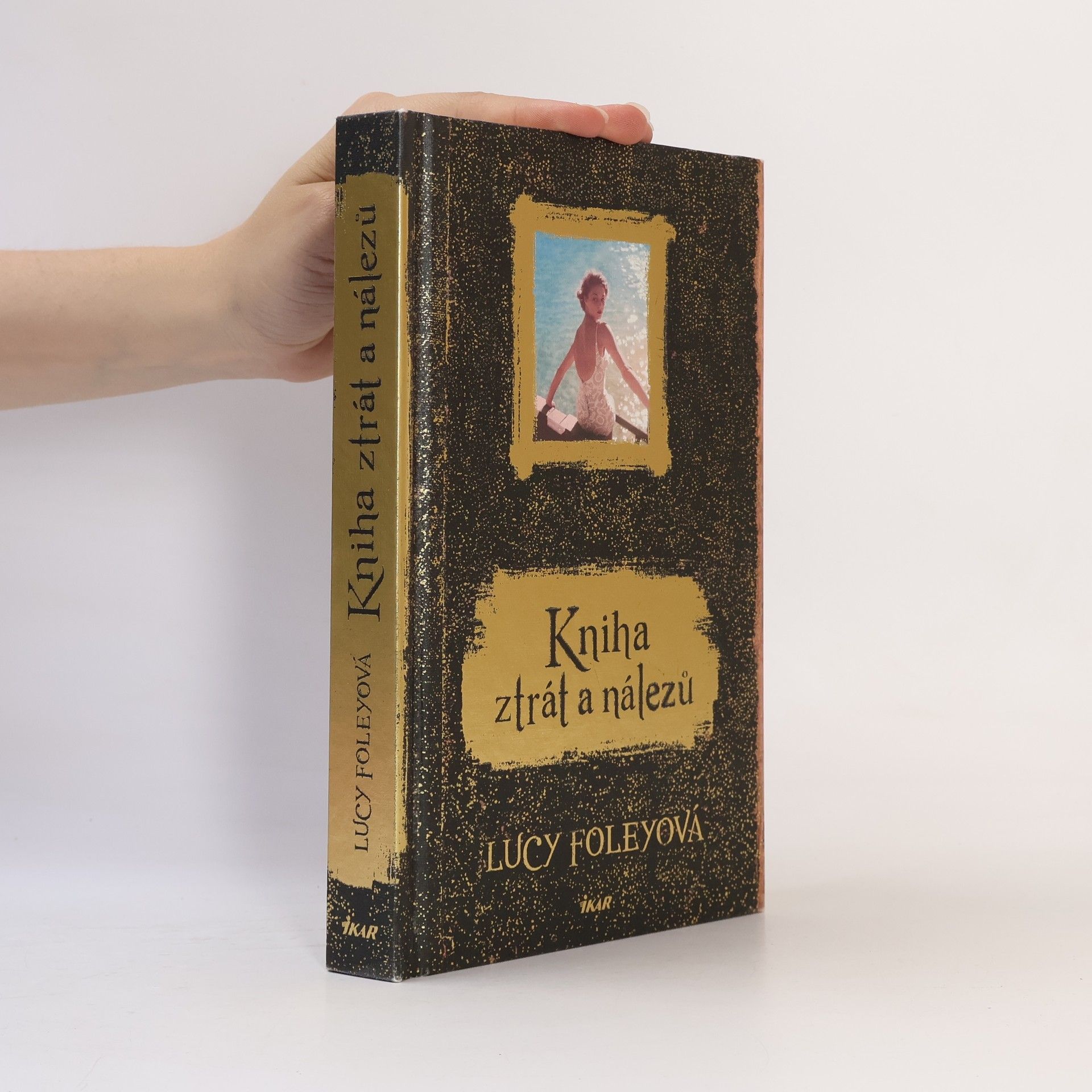 Lucy Foley Kniha ztrát a nálezů
