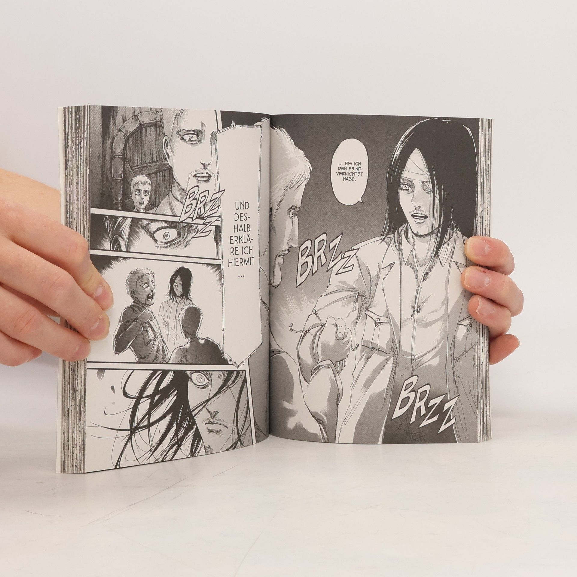 Hajime Isayama Attack on Titan 25