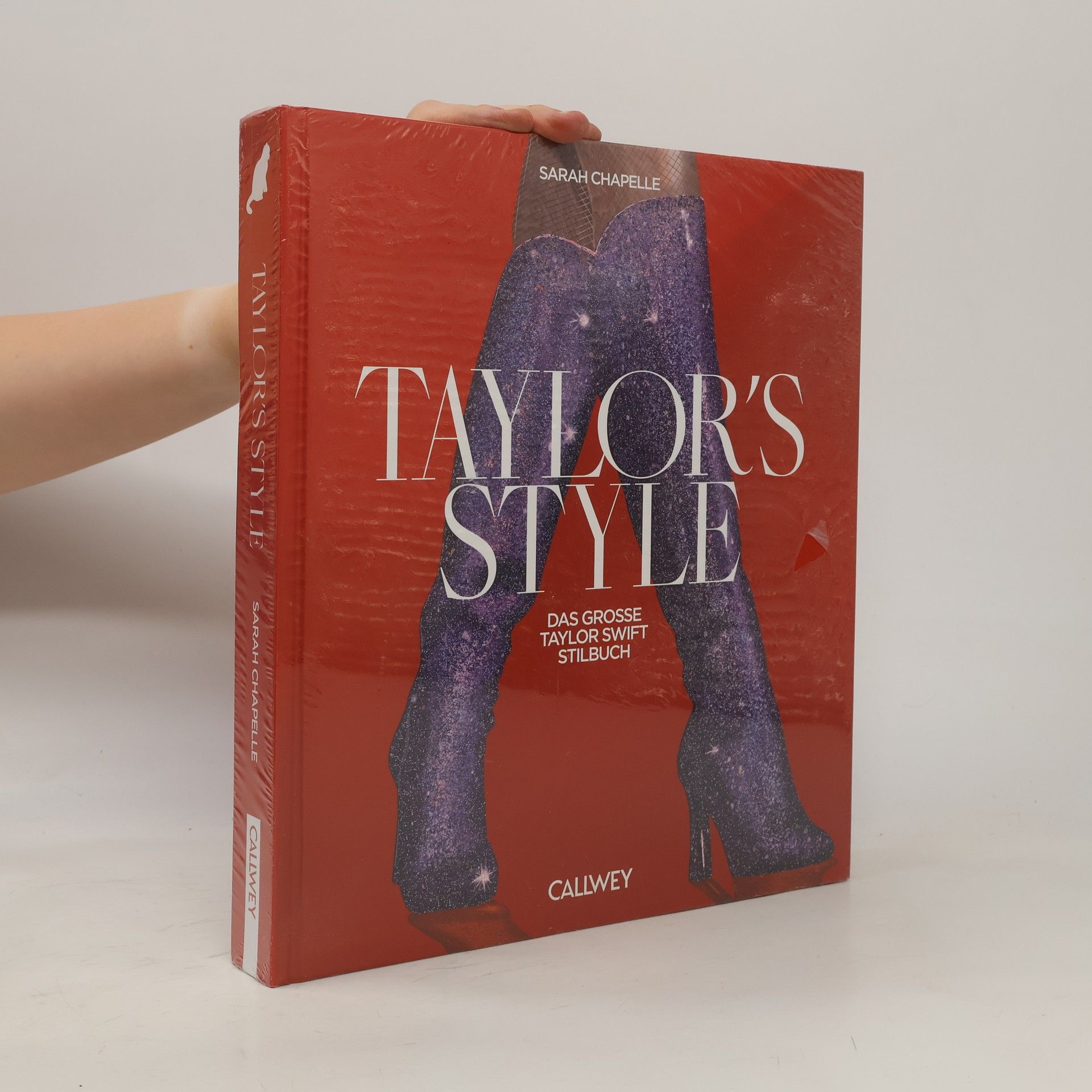 Sarah Chapelle Taylor's Style