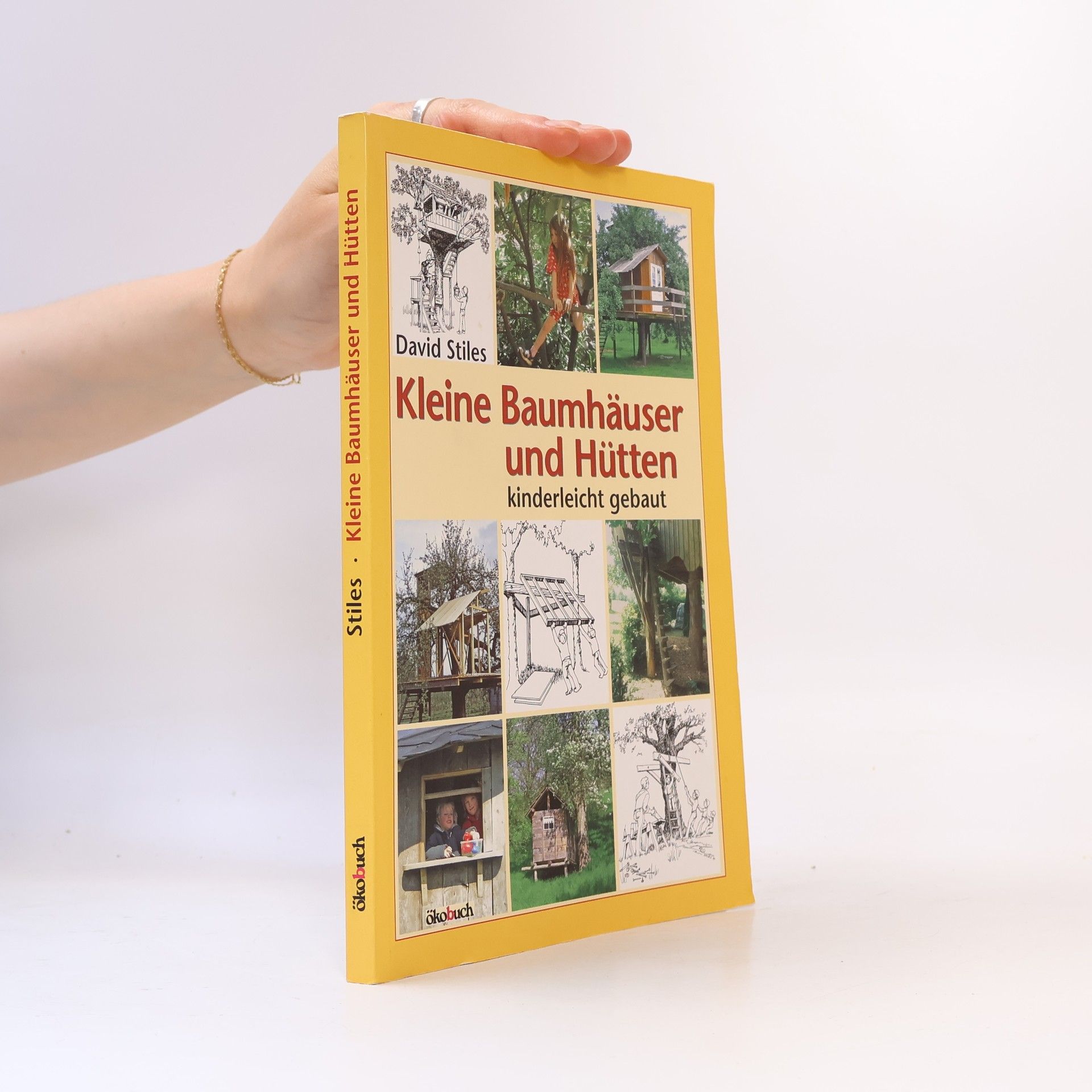 Kleine Baumhäuser und Hütten