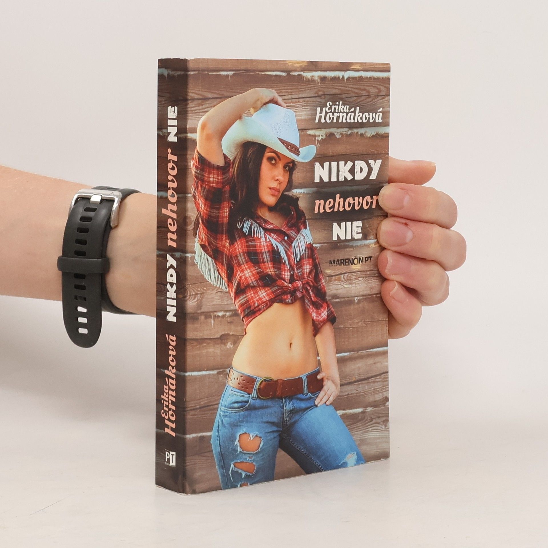 Erika Hornáková Nikdy nehovor nie