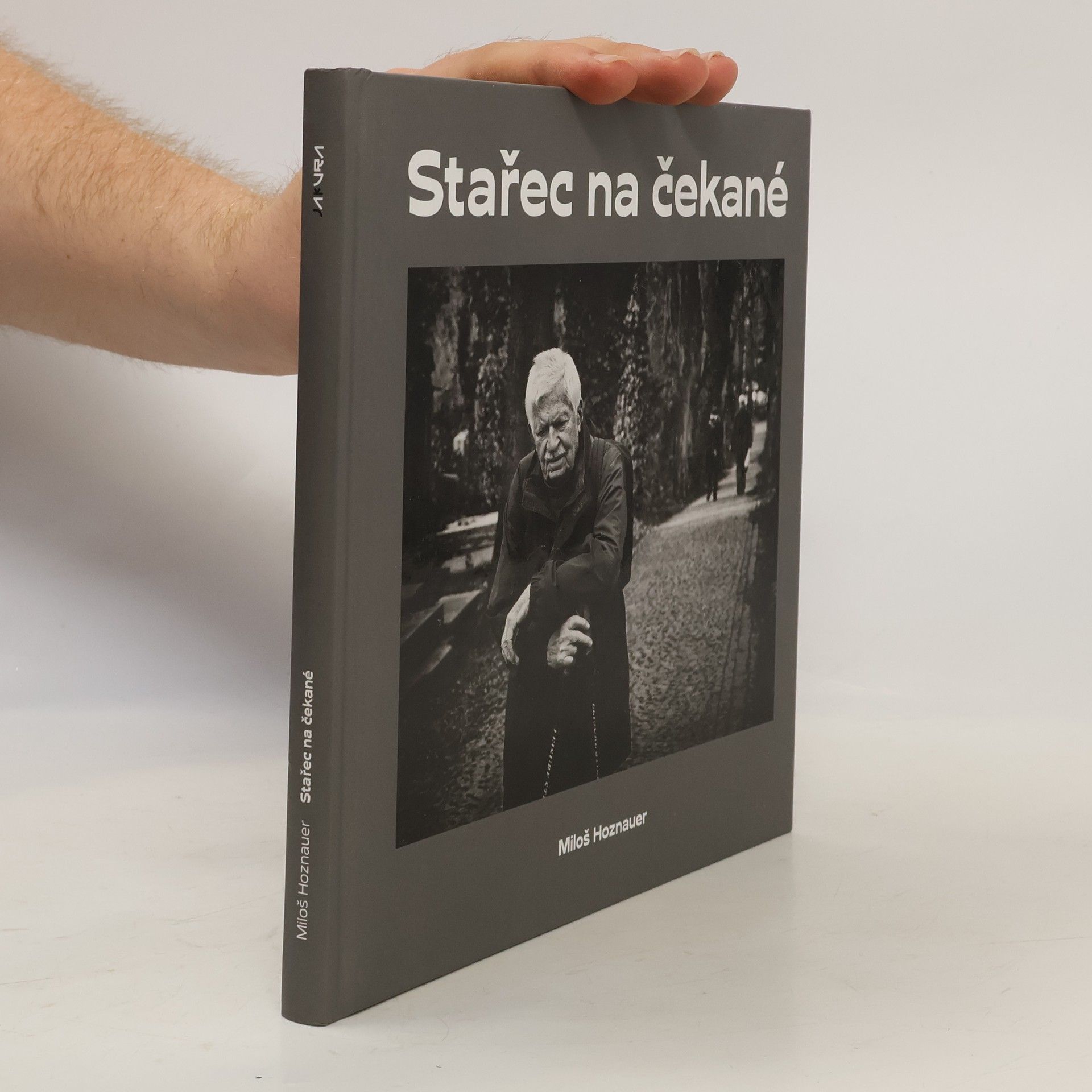 Miloš Hoznauer Stařec na čekané