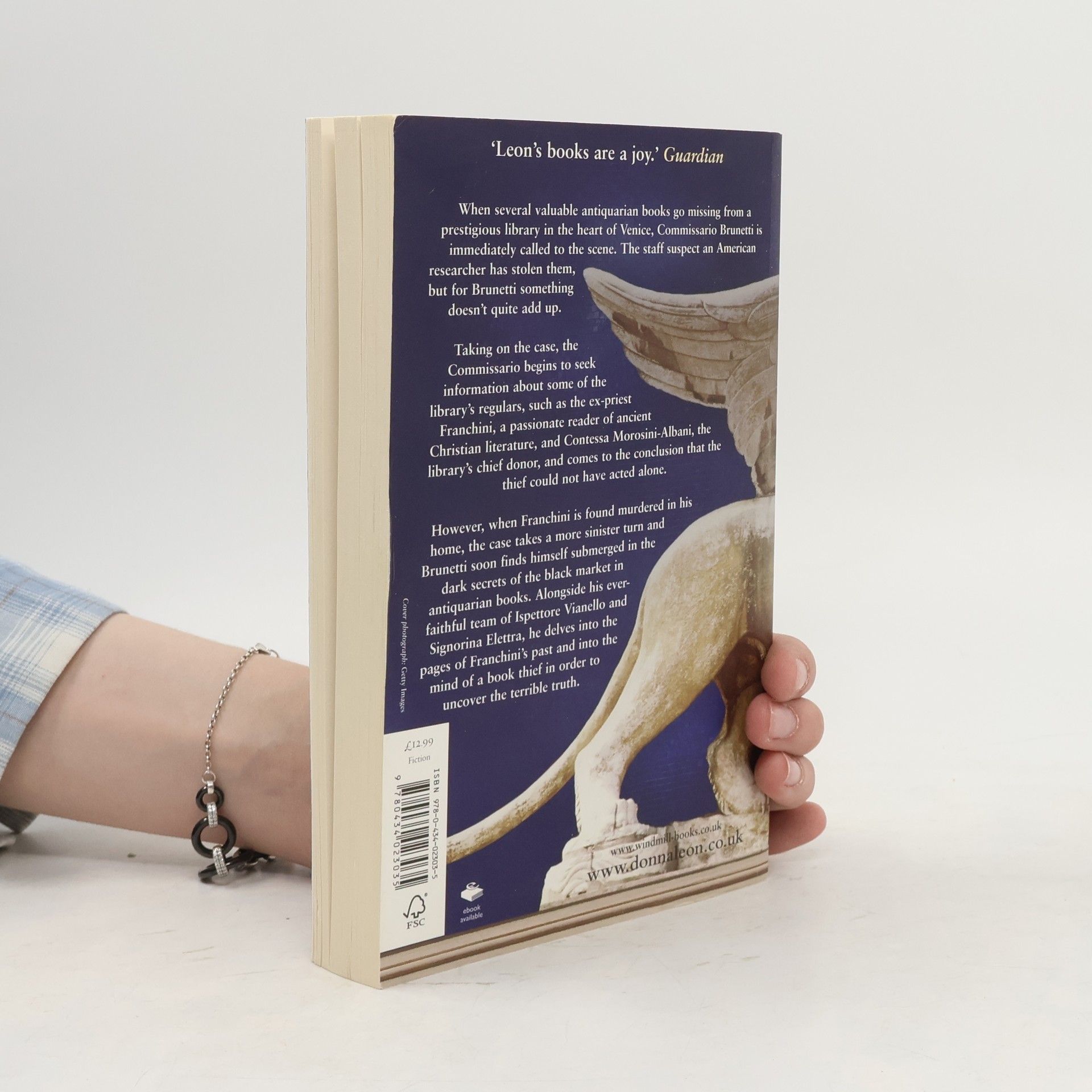 Donna Leon By Its Cover
