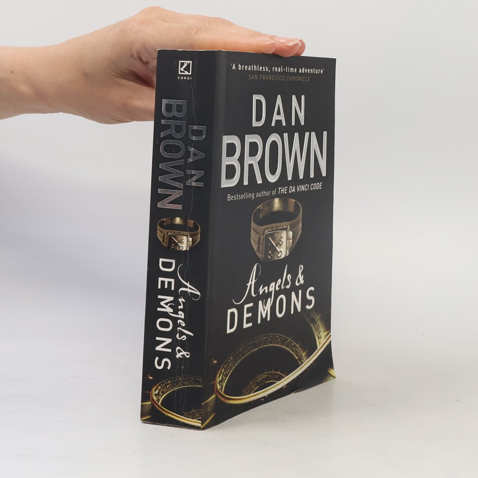 Dan Brown Angels and Demons