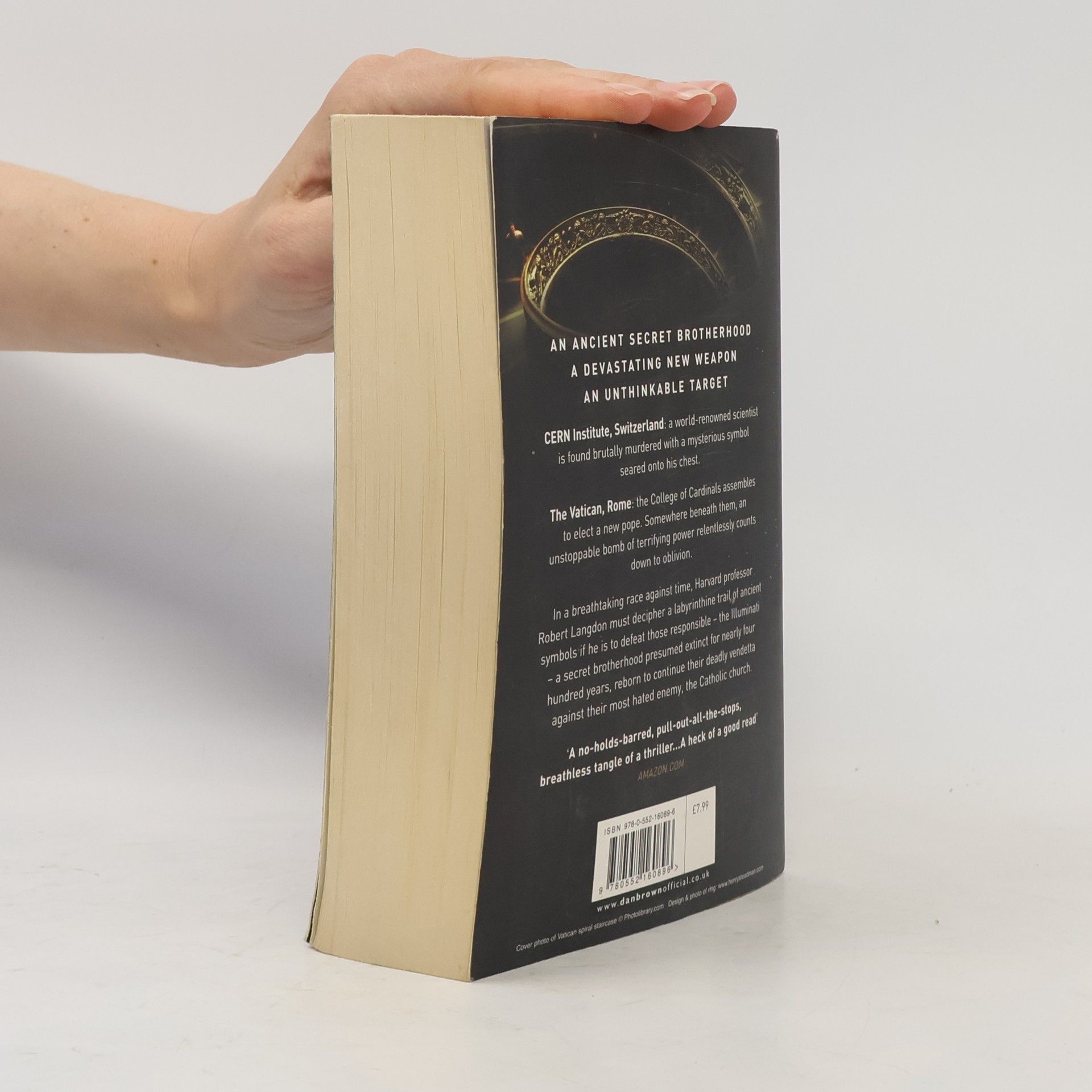 Dan Brown Angels and Demons