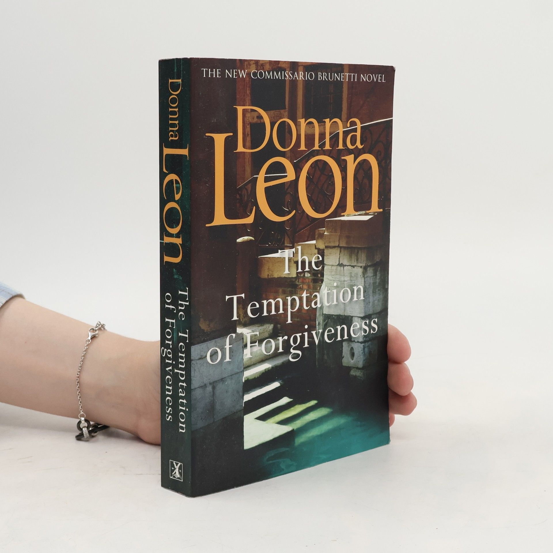 Donna Leon The Temptation of Forgiveness