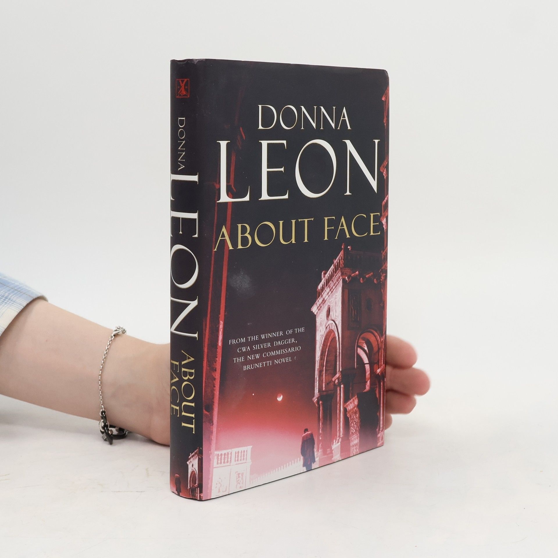 Donna Leon About face