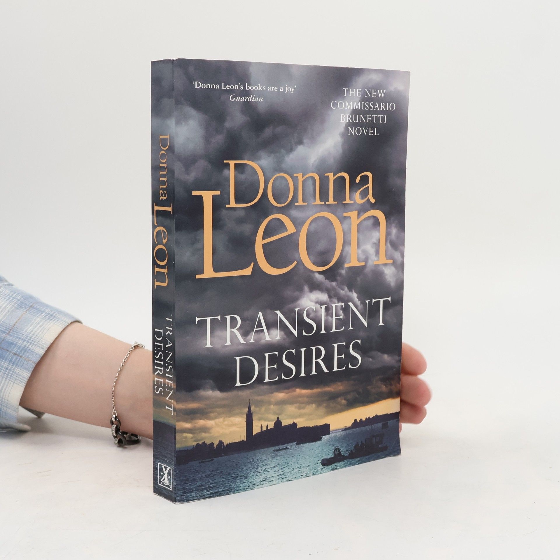 Donna Leon Transient Desires