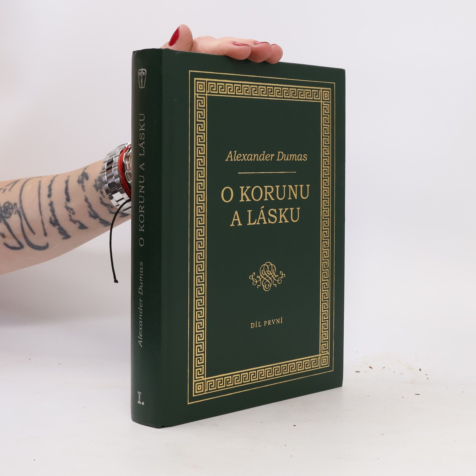 Alexandre Dumas O korunu a lásku - díl první