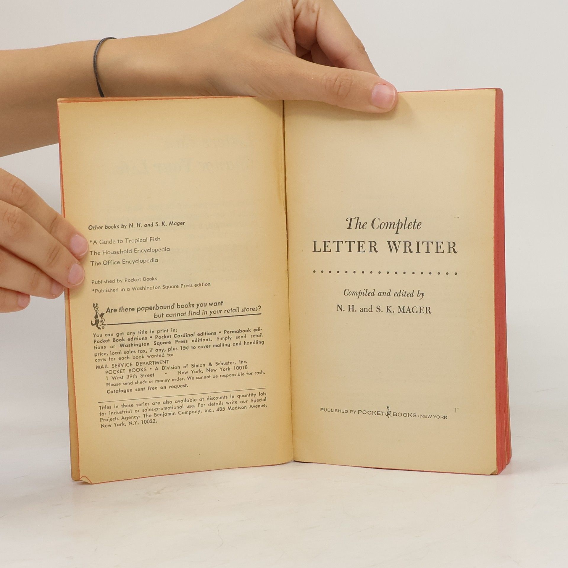 Collectif d'auteurs The Complete Letter Writer