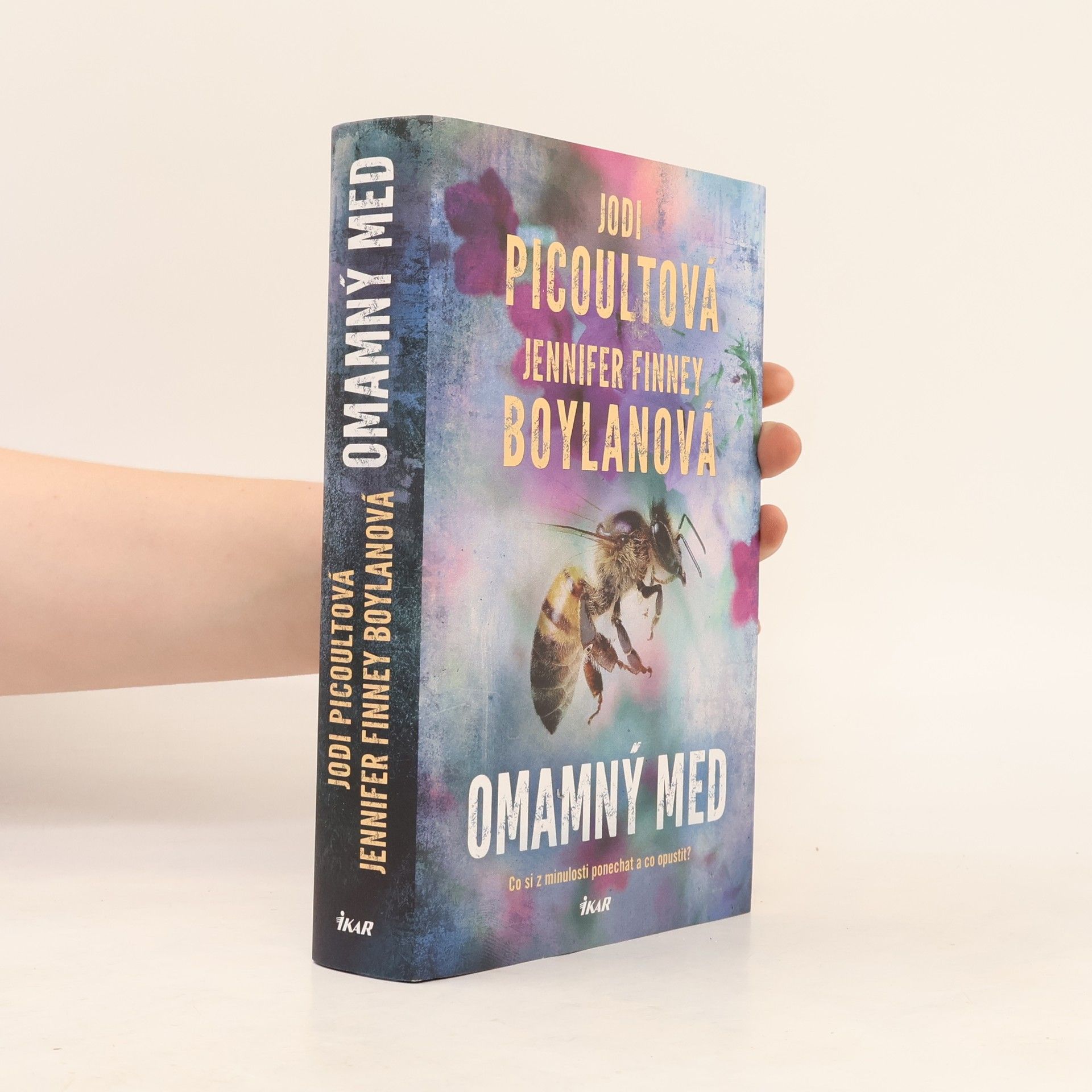 Jodi Picoult Omamný med