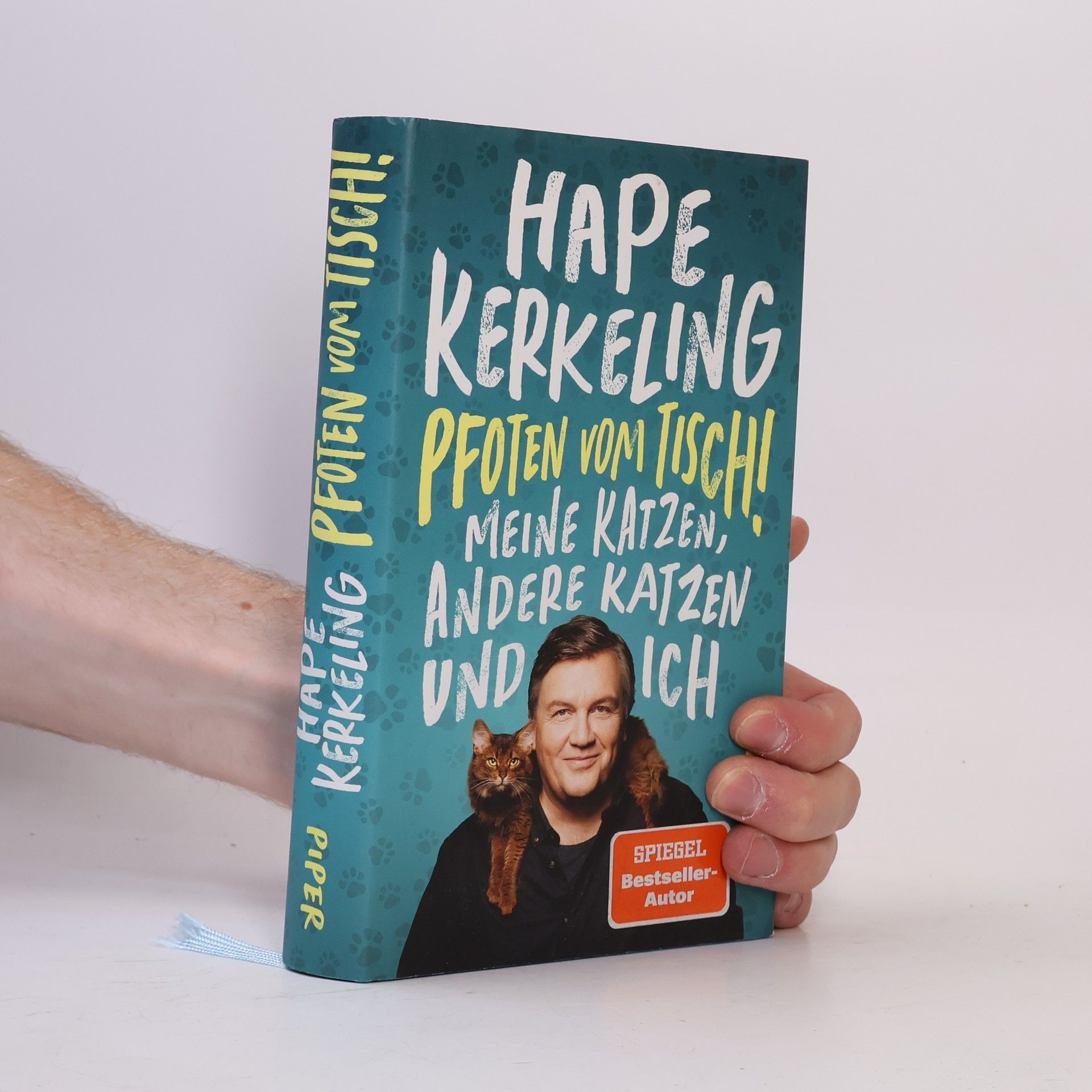 Hape Kerkeling Pfoten vom Tisch! : Meine Katzen, andere Katzen und ich