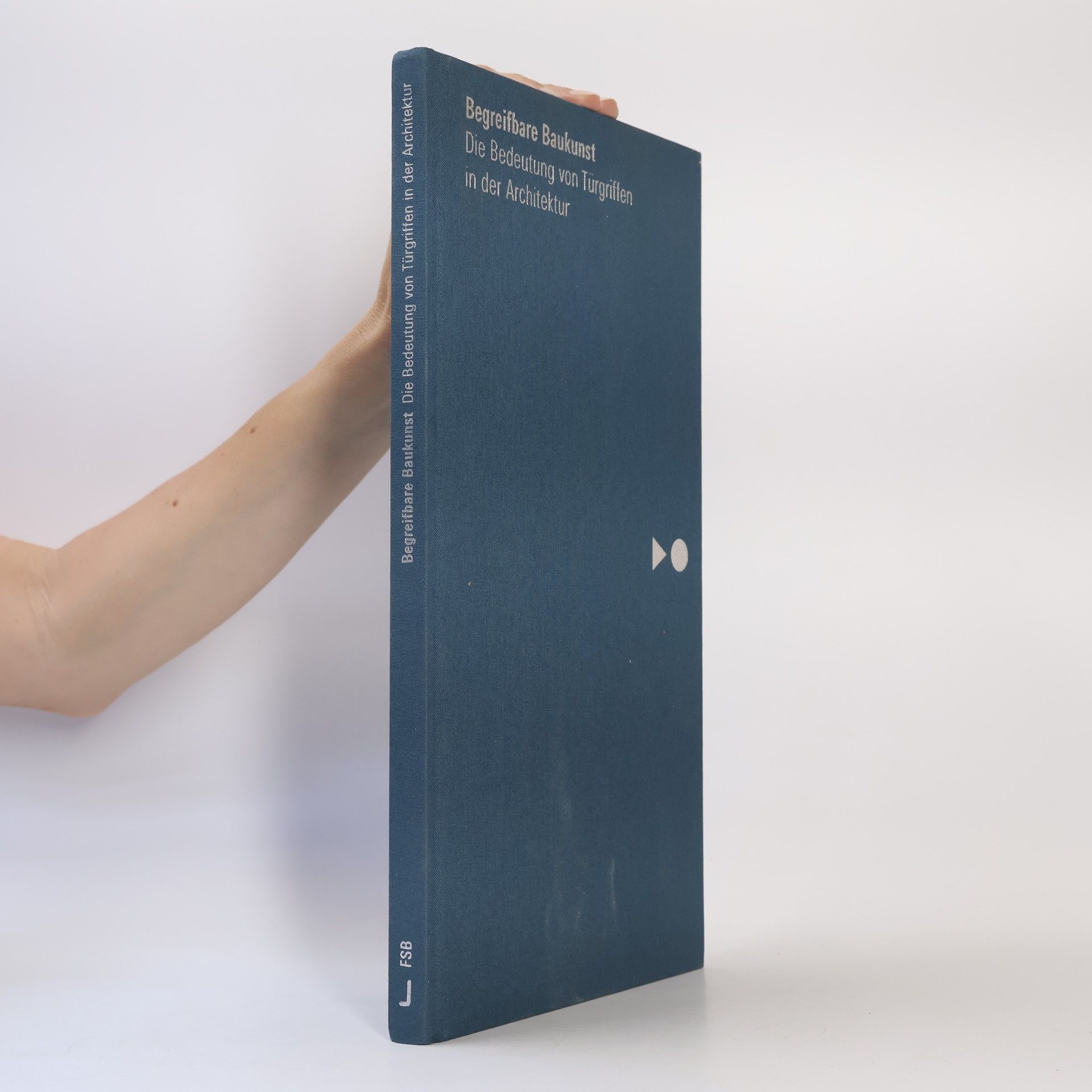 Autores varios Begreifbare Baukunst: Die Bedeutung von Türgriffen in der Architektur