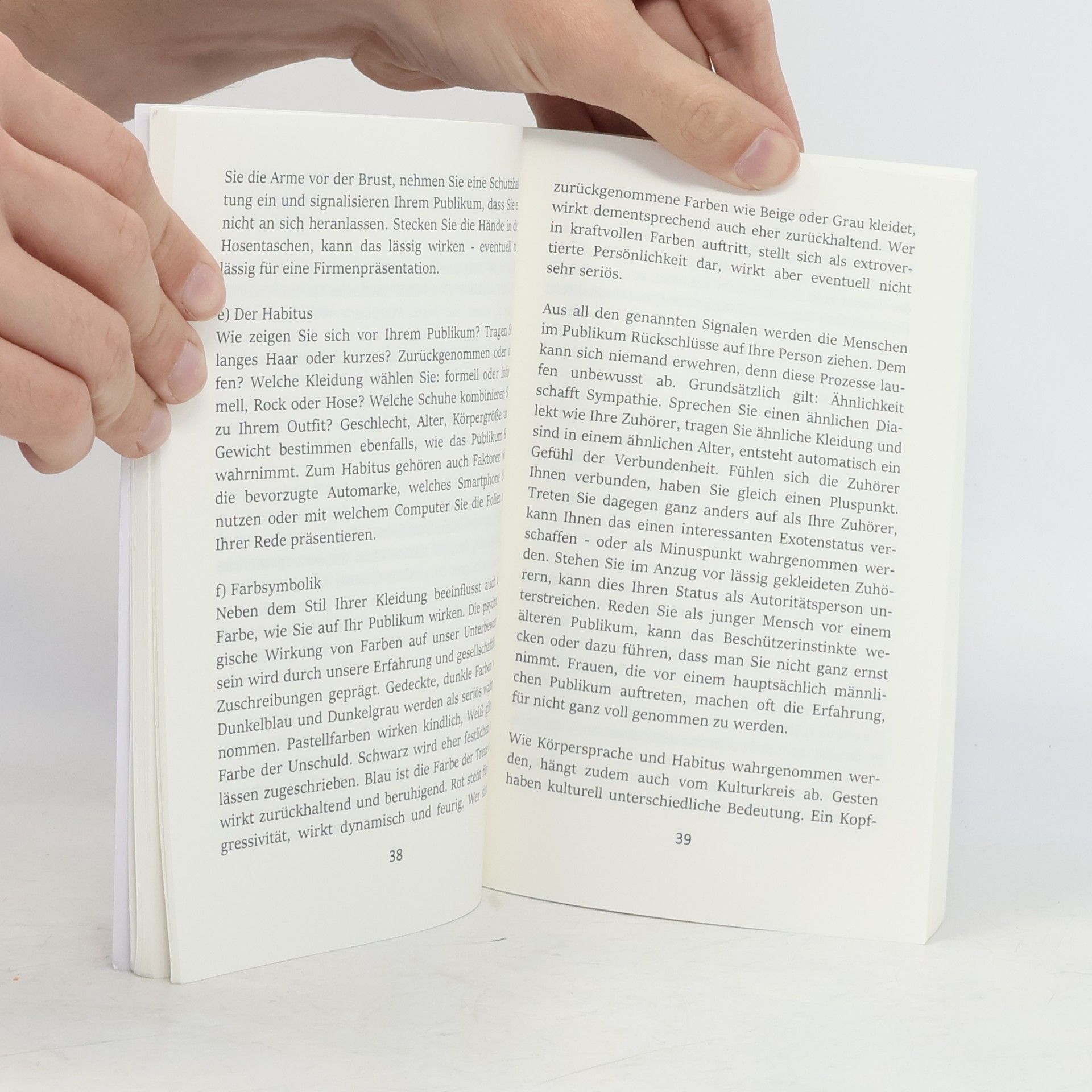 Simone Fürst Rhetorik. Verbessern Sie mit diesem Buch Ihre Kommunikation und lernen Sie zu überzeugen. Auch für Anfänger geeignet