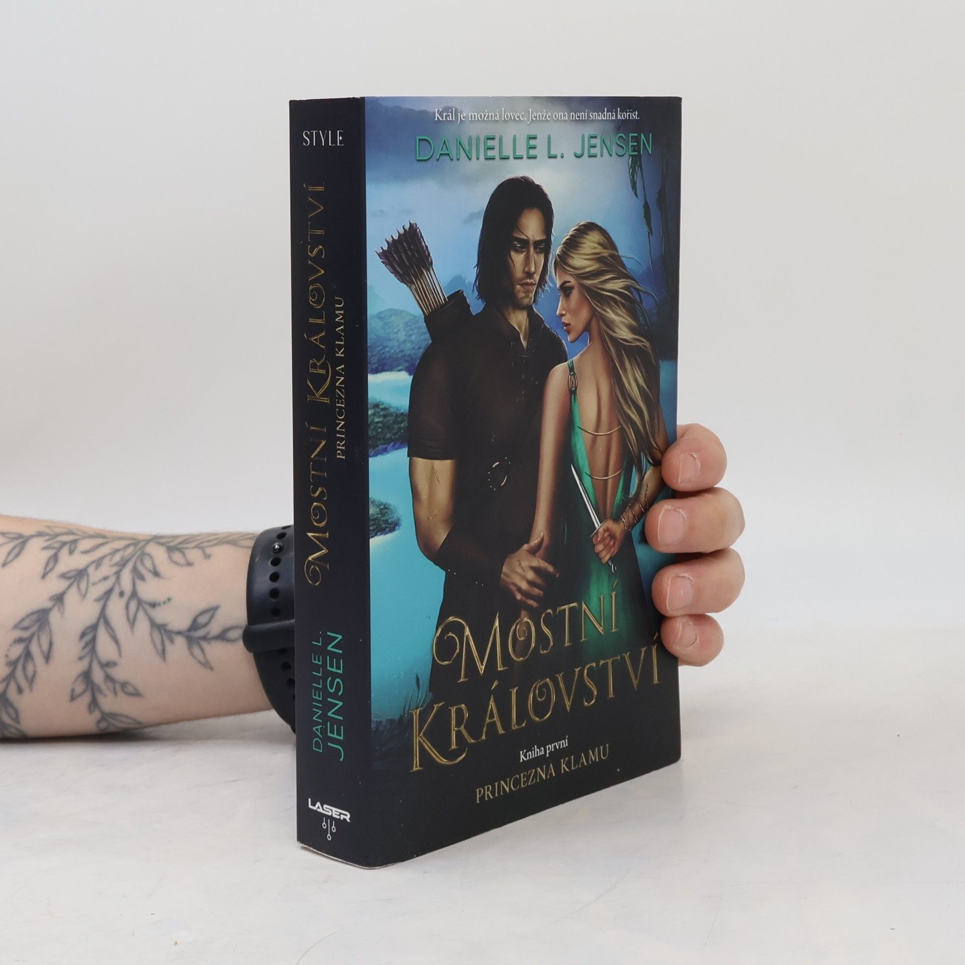 Danielle L. Jensen Mostní království. Princezna klamu