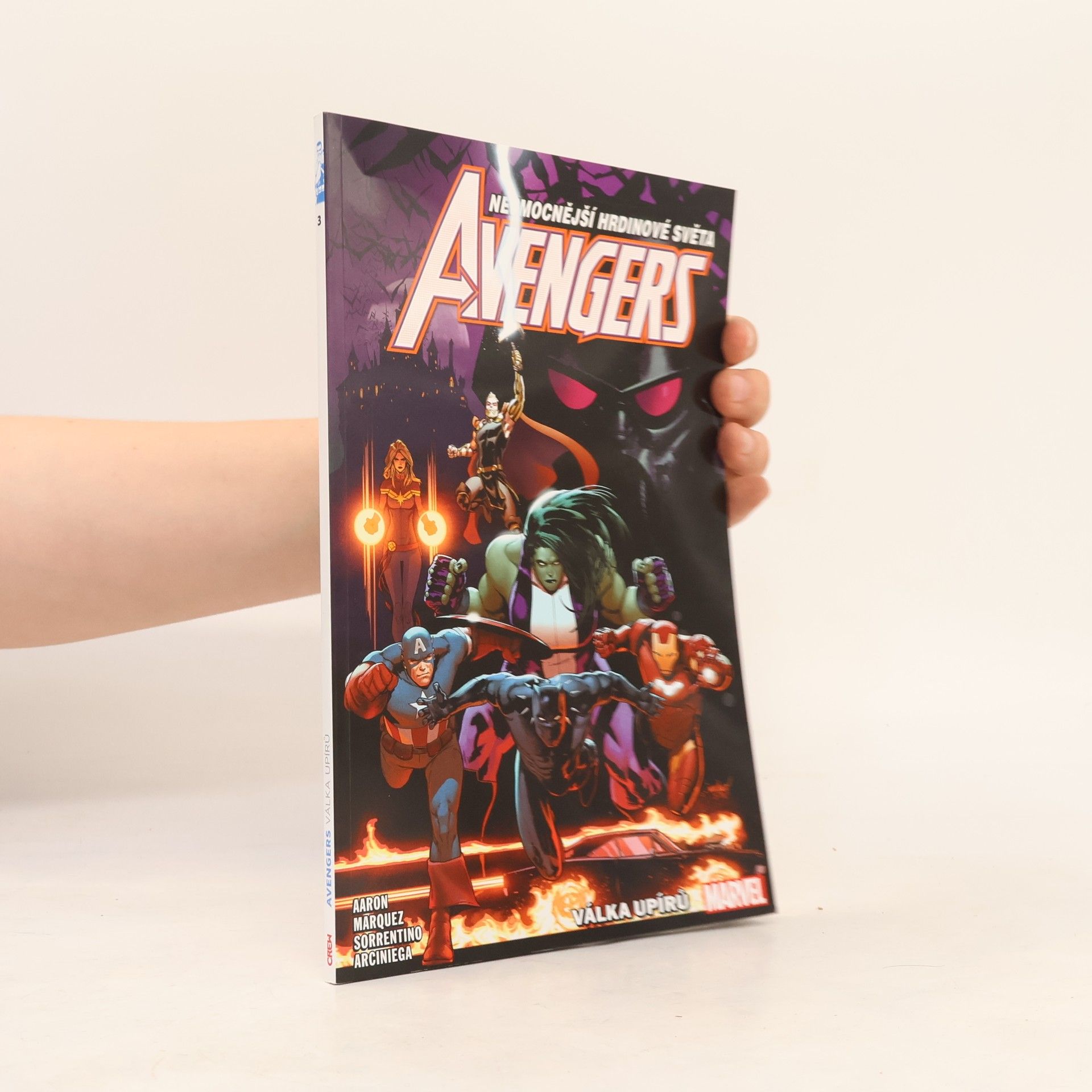 Jason Aaron Avengers: Válka upírů